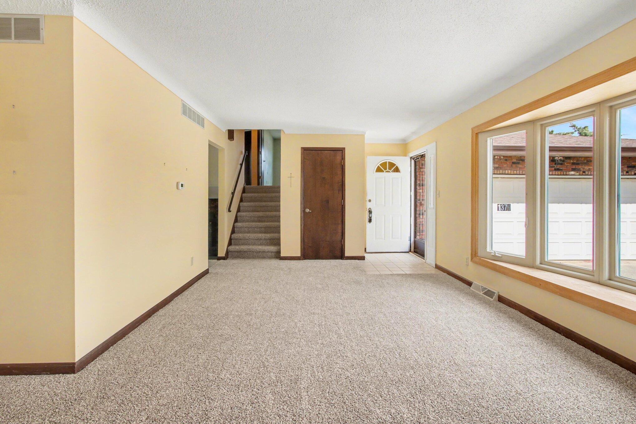 1379 Leeward Road