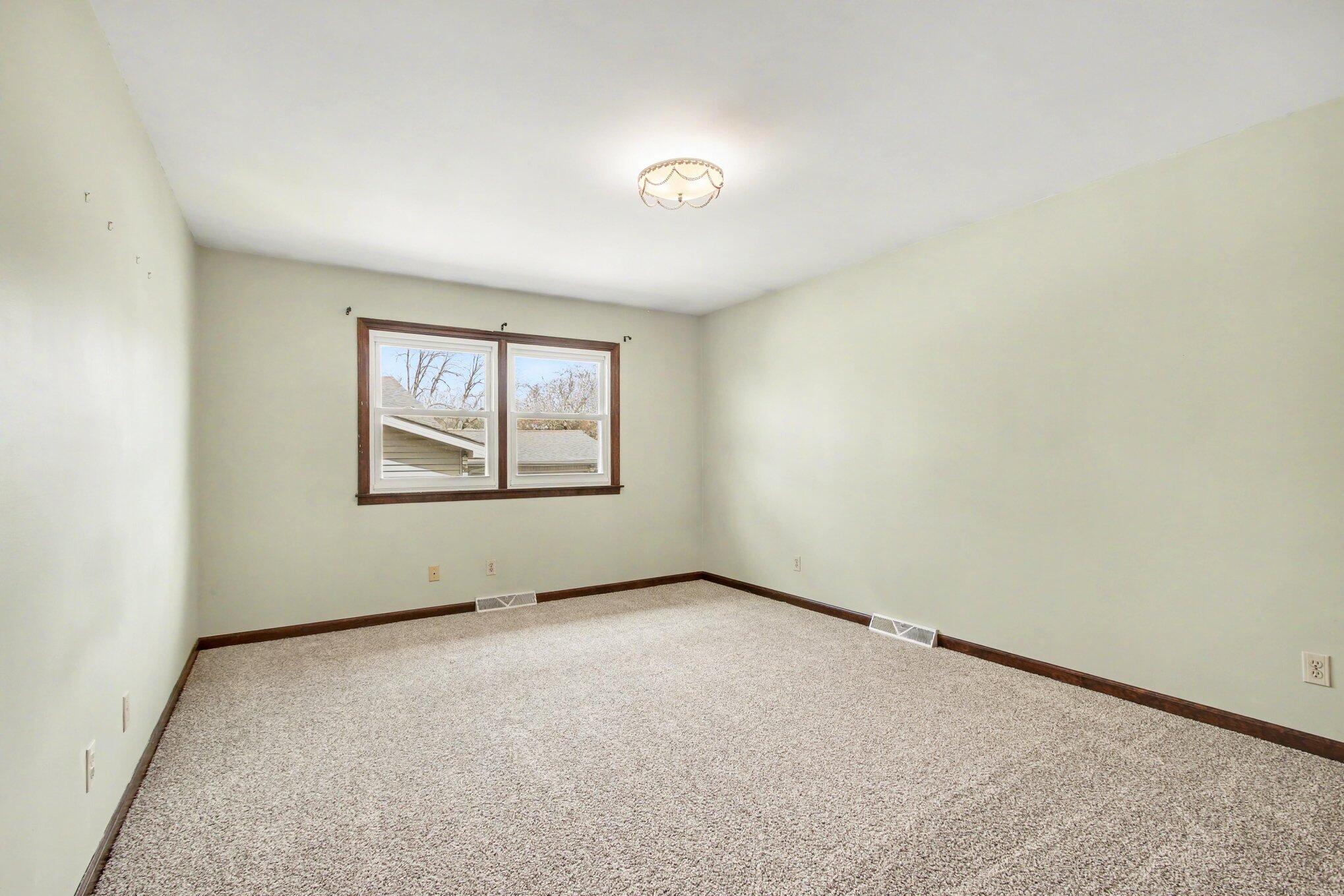 1379 Leeward Road