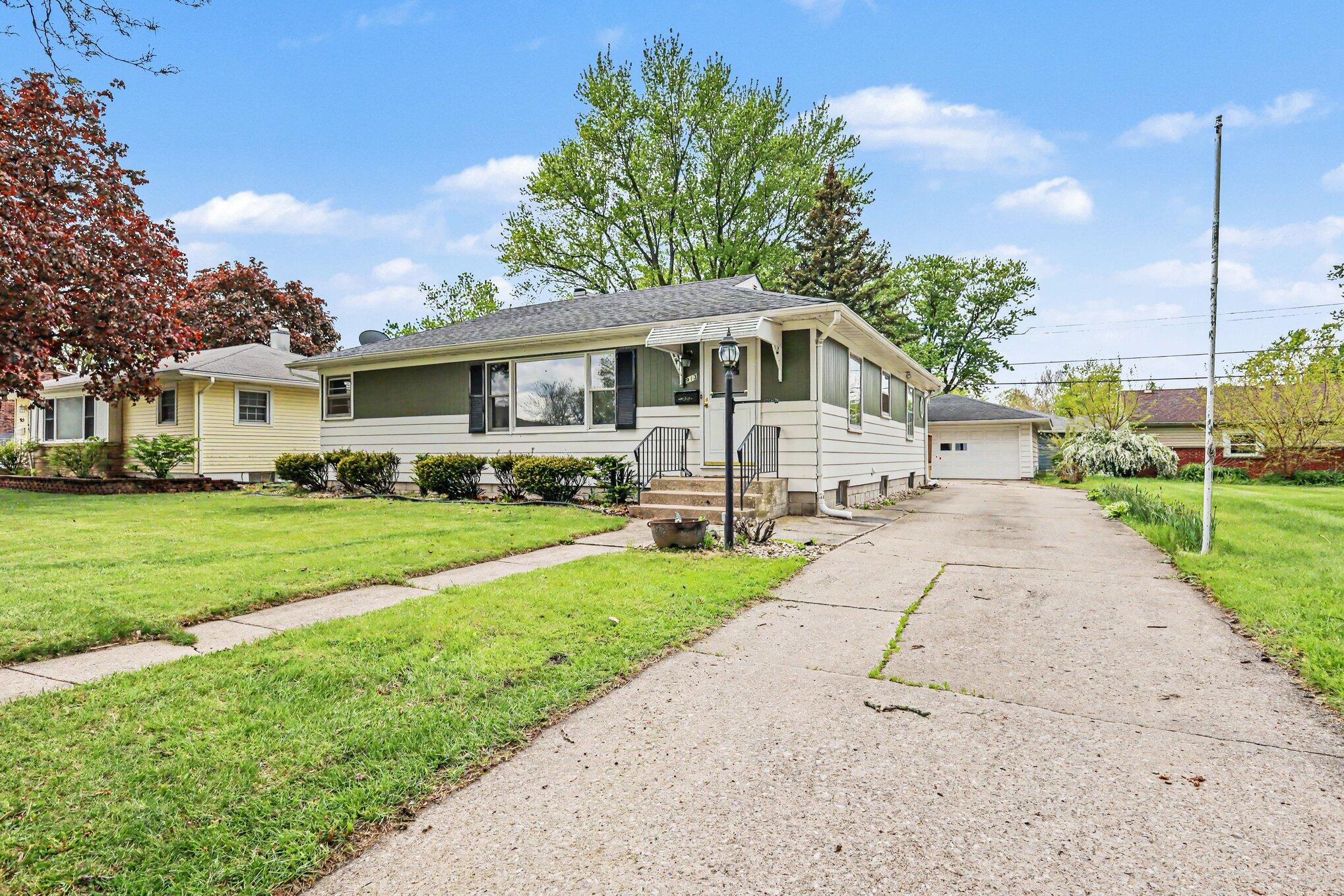 913 S Main Street