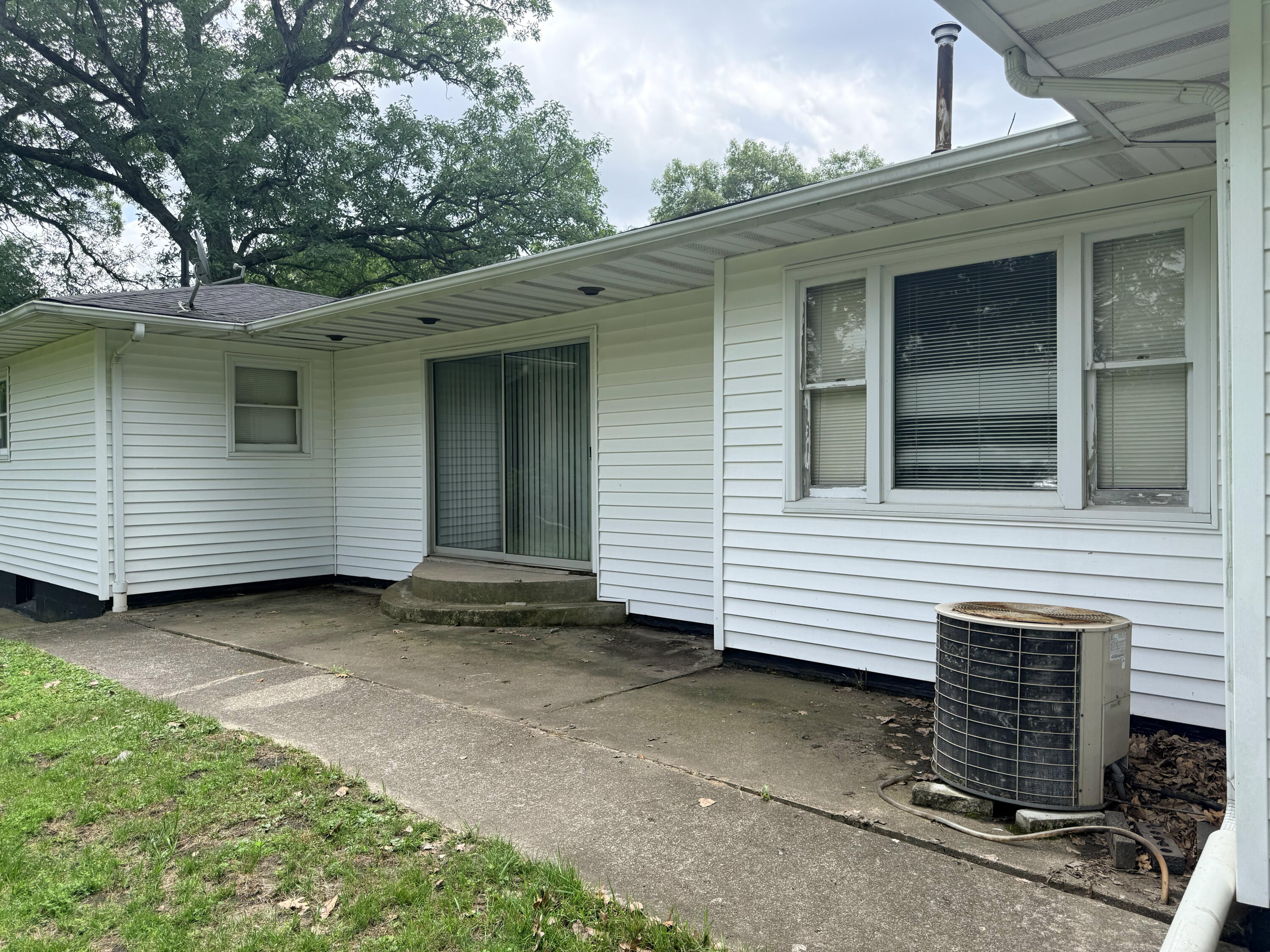 1850 W 53rd Avenue