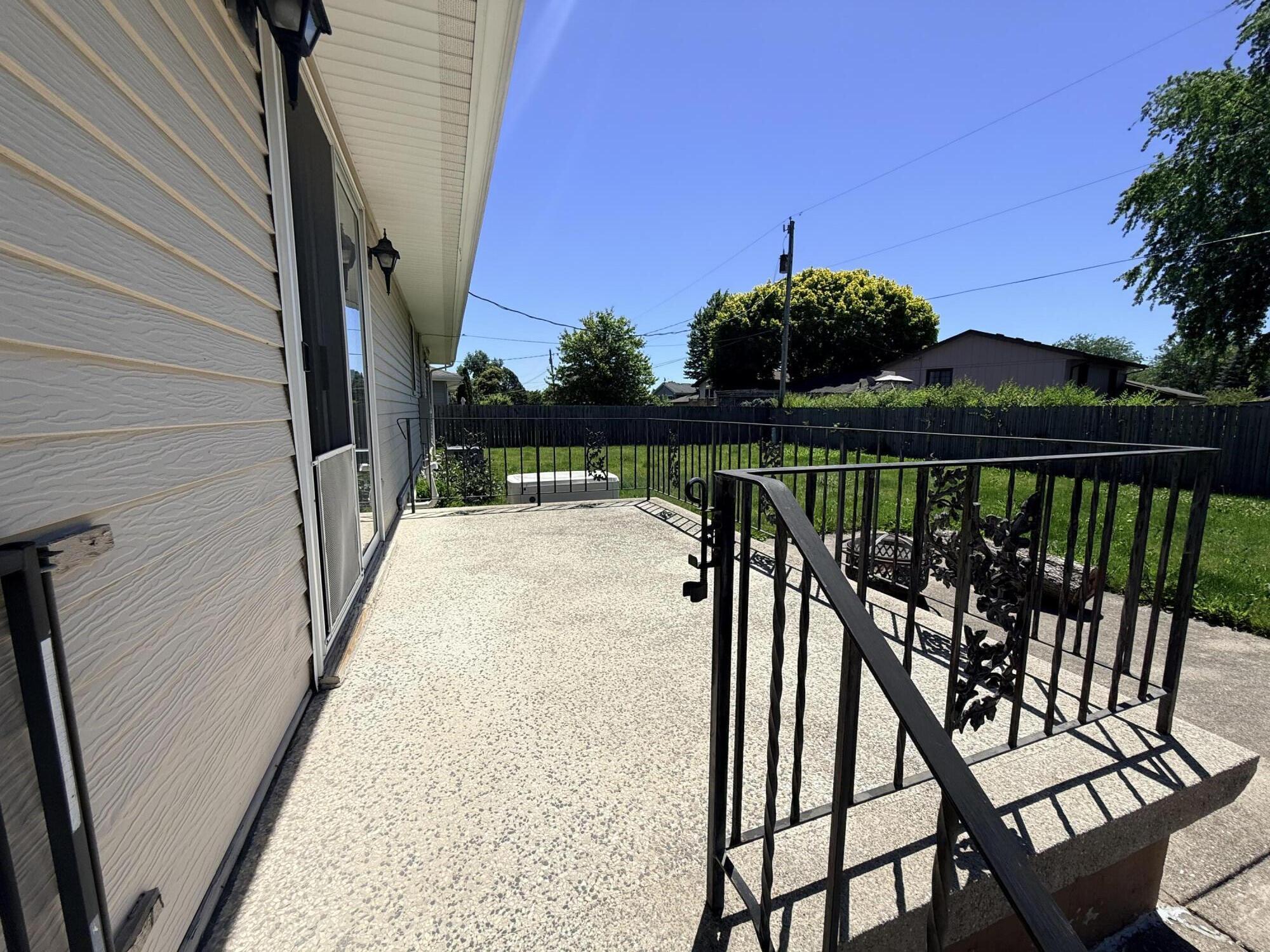 1619 W 95th Avenue