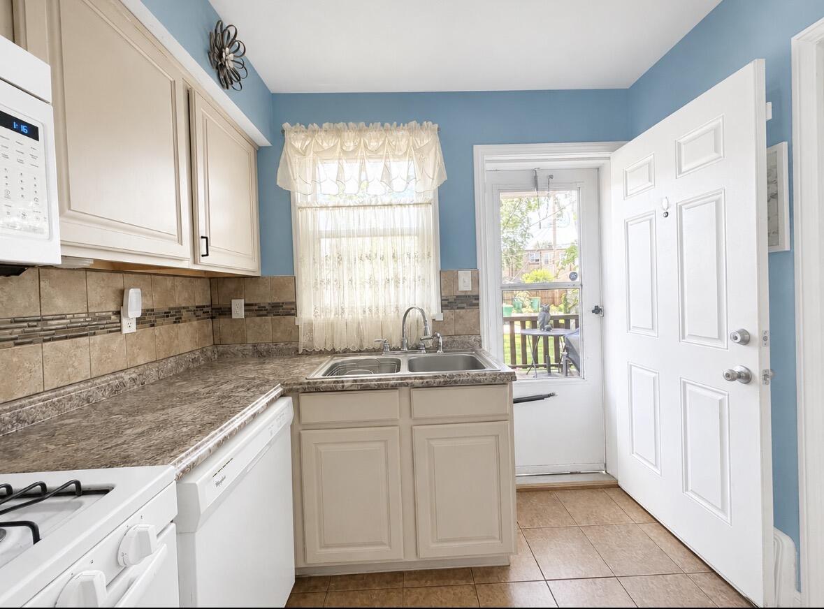 244 Beacon Place
