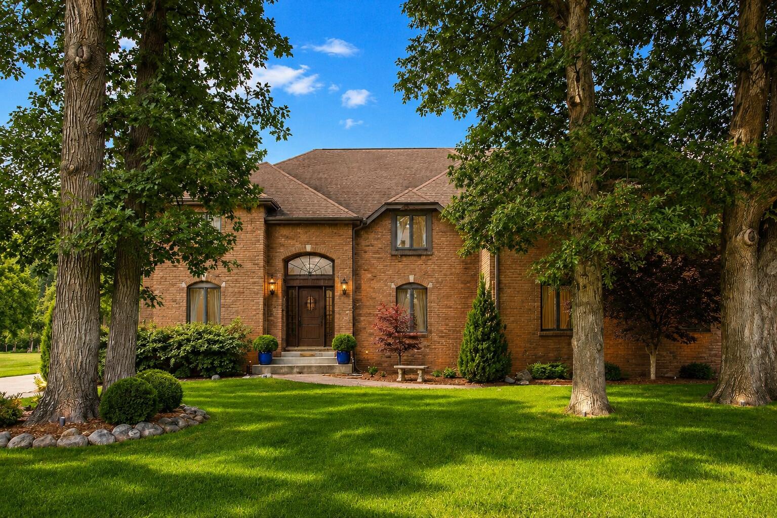 5788 E 105th
