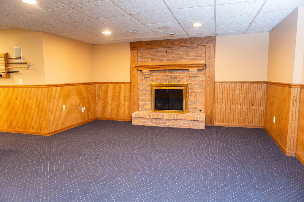 5788 E 105th