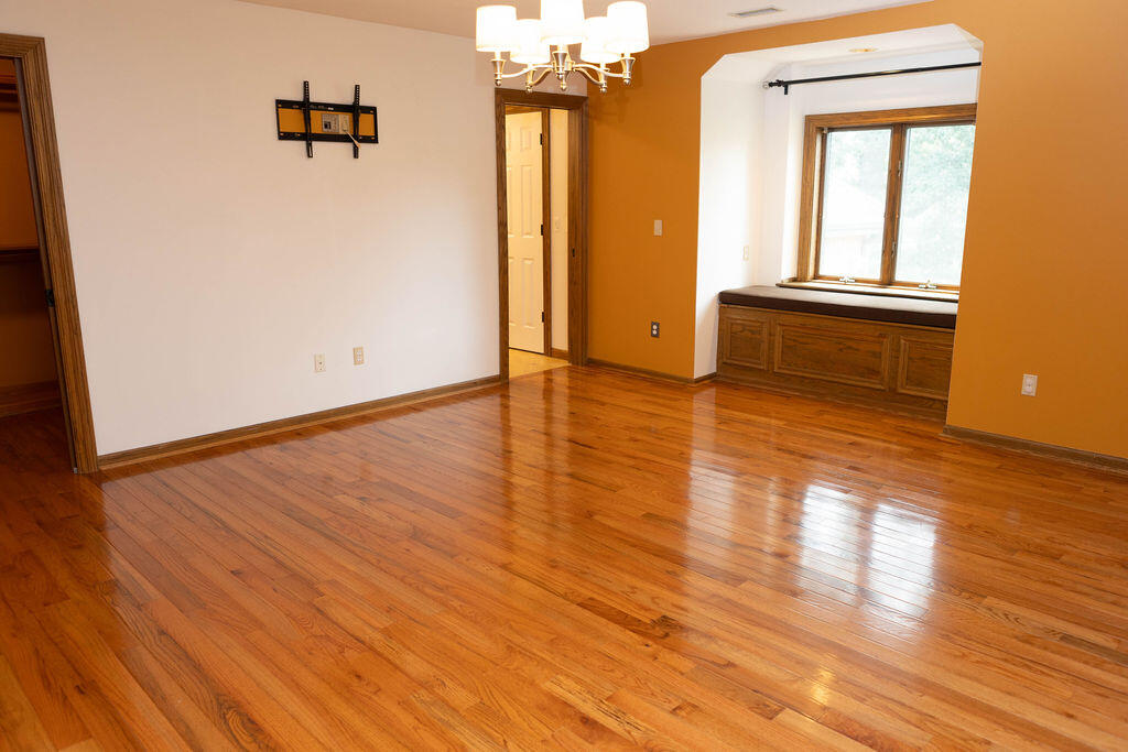 5788 E 105th