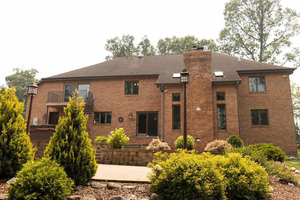 5788 E 105th
