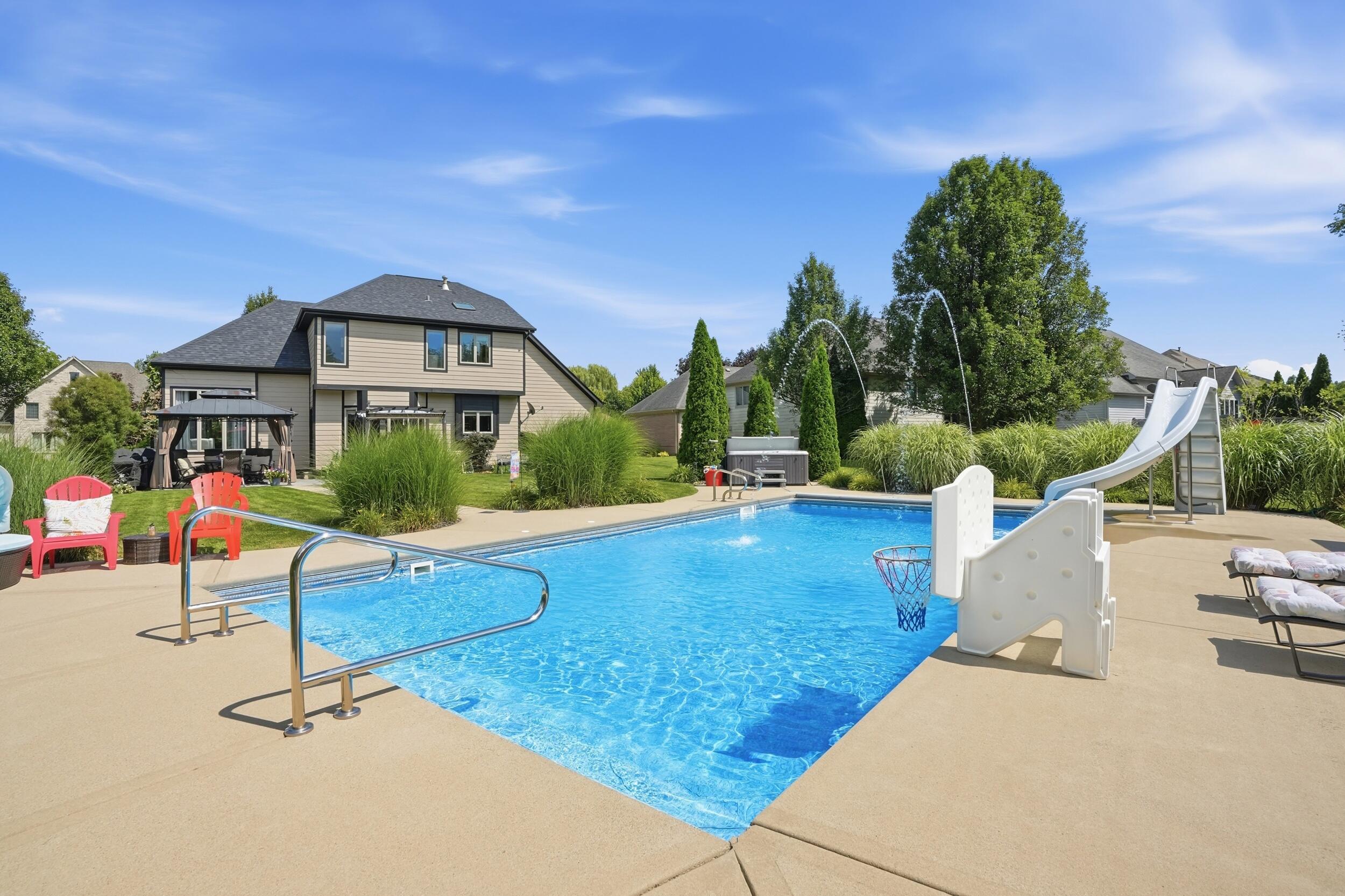 10626 Erie Drive