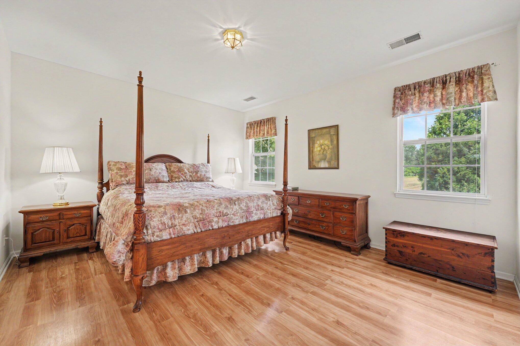 1525 Schaller Lane