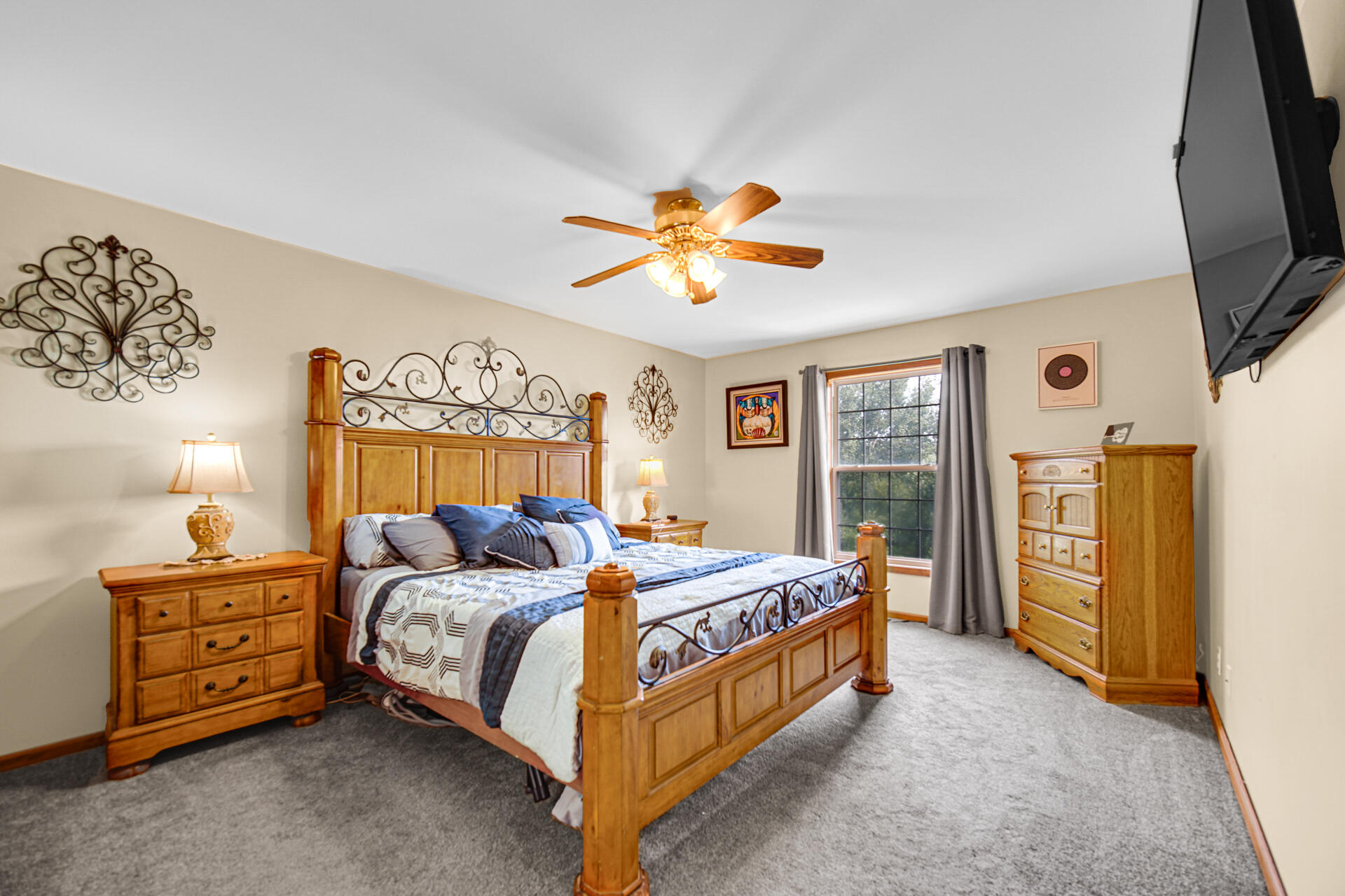 8735 E 124th Place