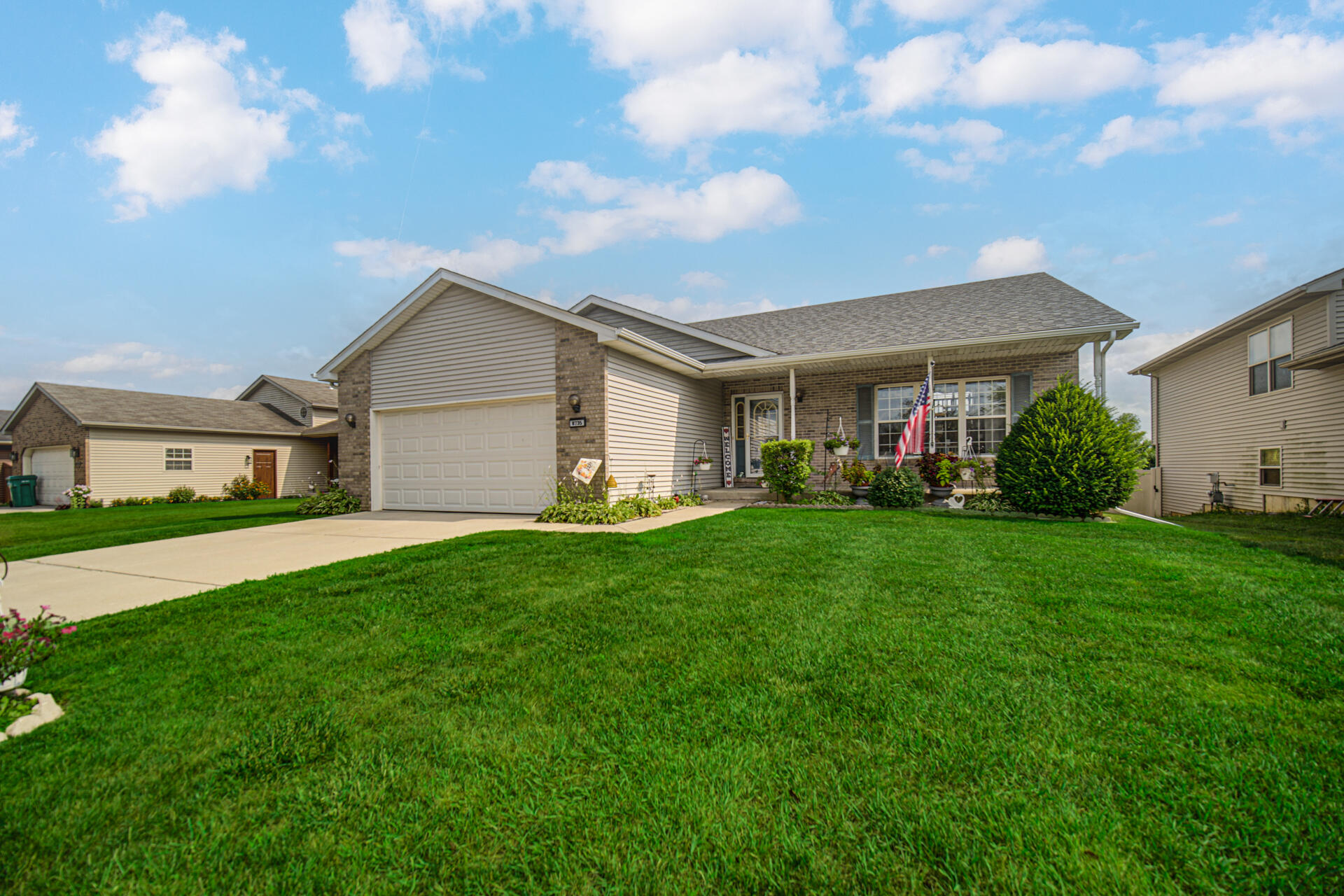 8735 E 124th Place