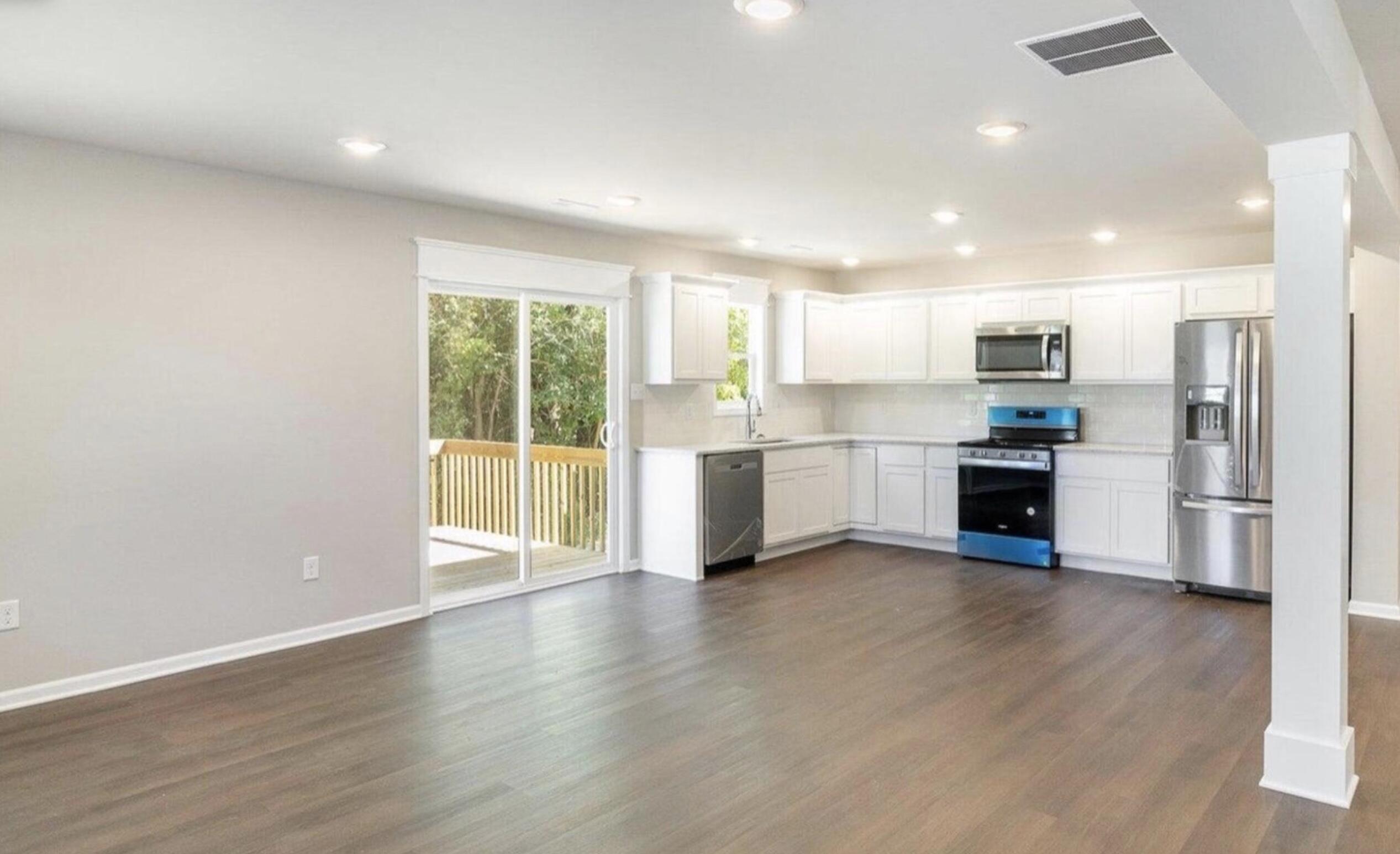711 Fernway Road