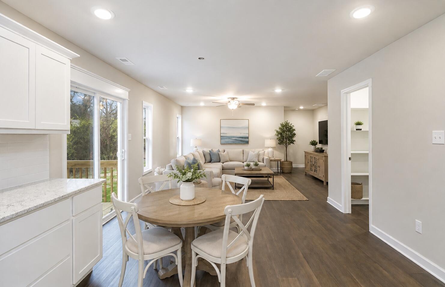 709 Fernway Road
