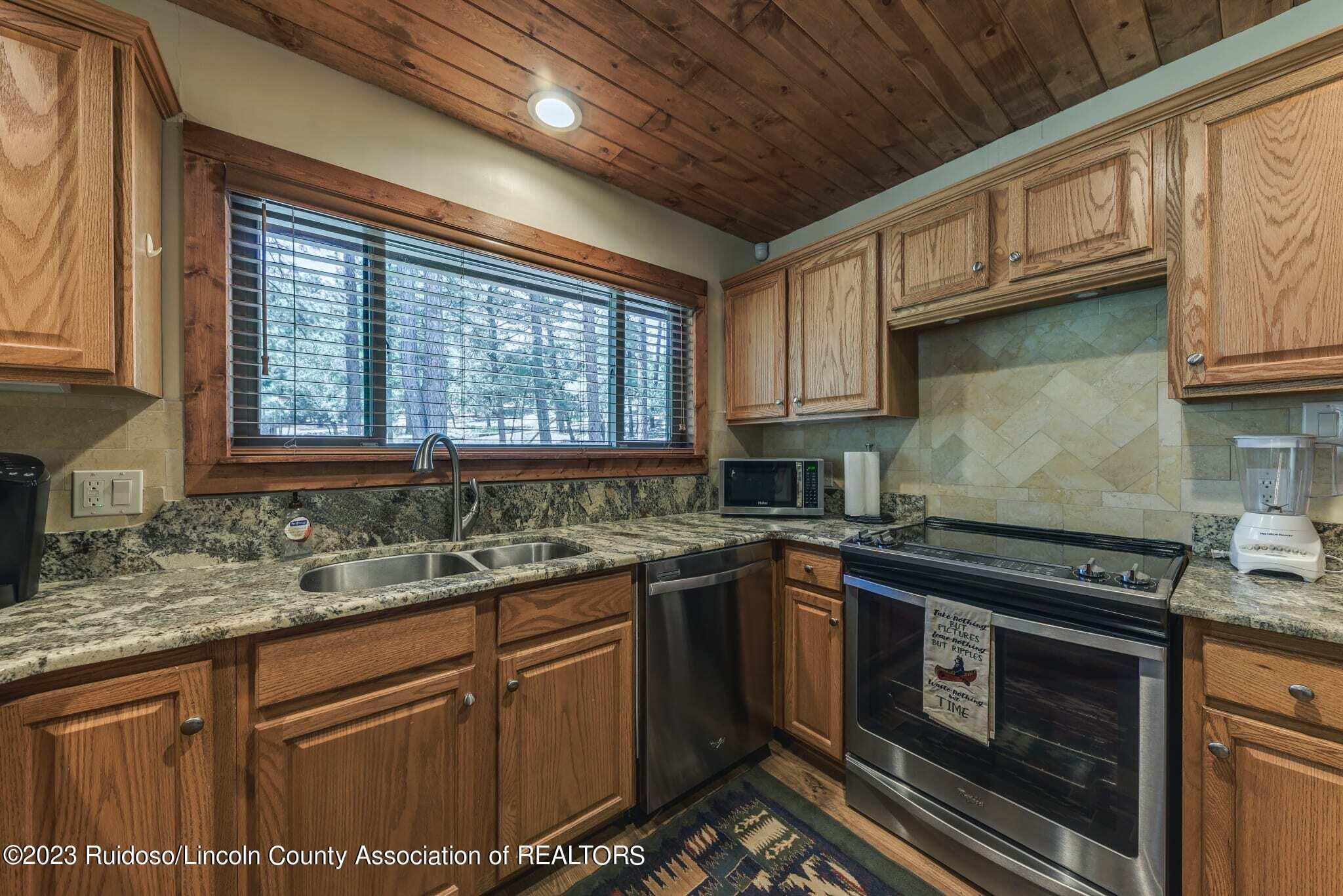 110 Sun Mountain Loop