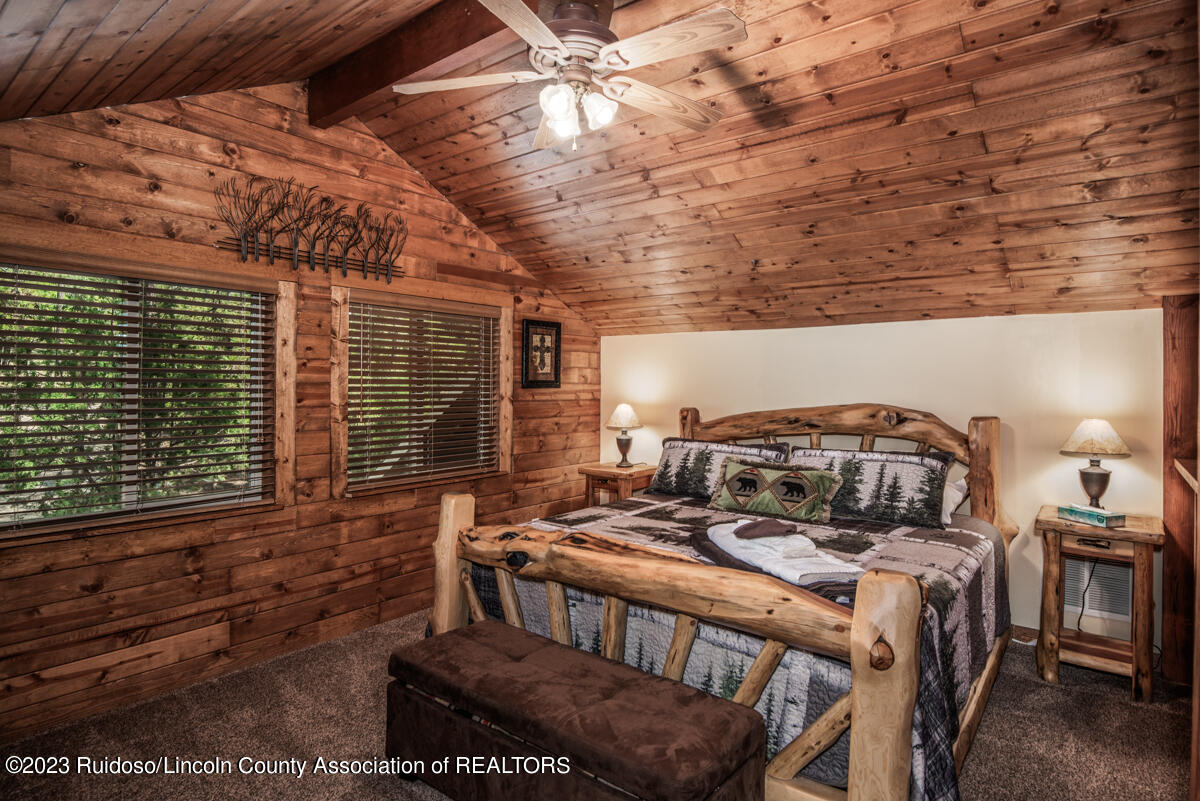 110 Sun Mountain Loop