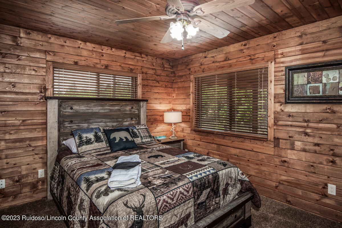 110 Sun Mountain Loop