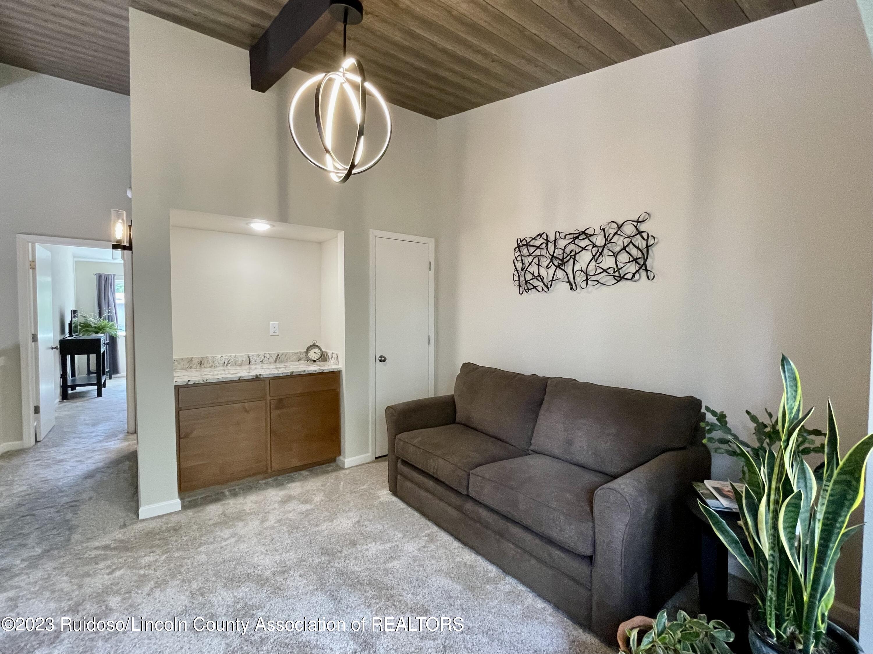 208 North Eagle