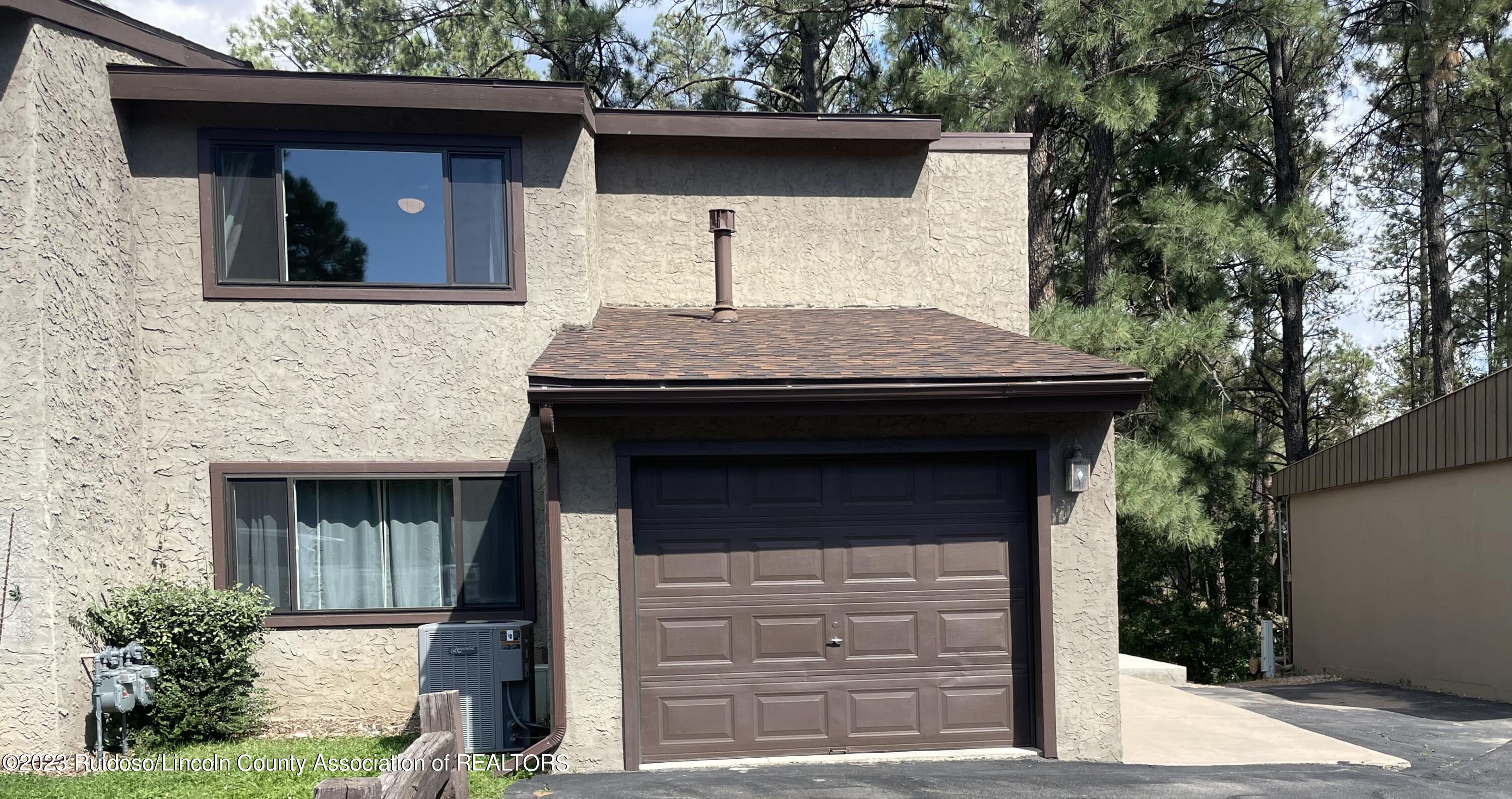 208 North Eagle