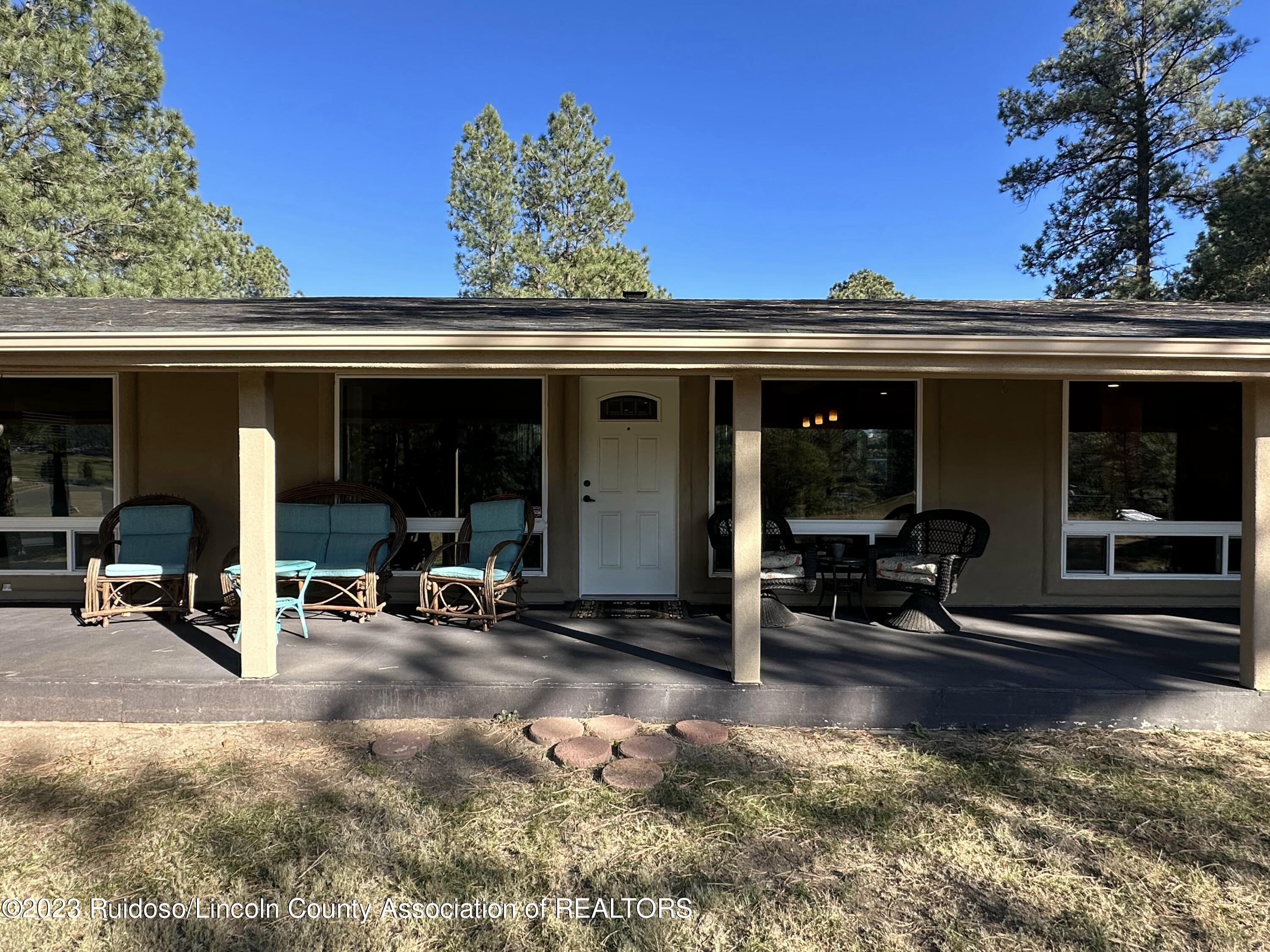 309 La Luz Lane