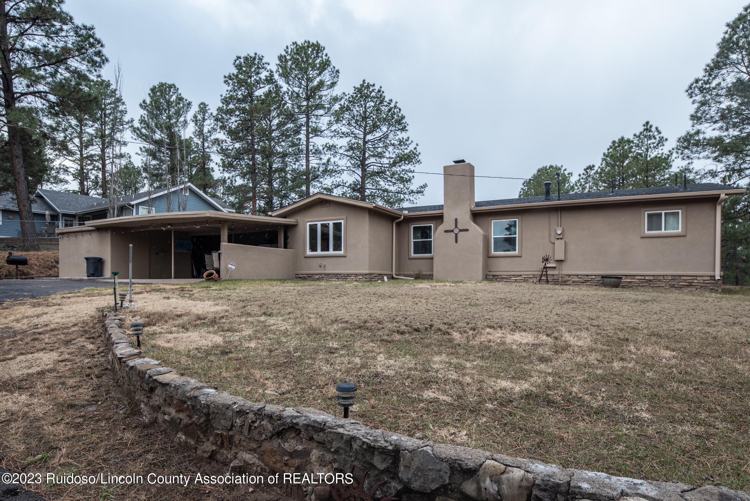 309 La Luz Lane