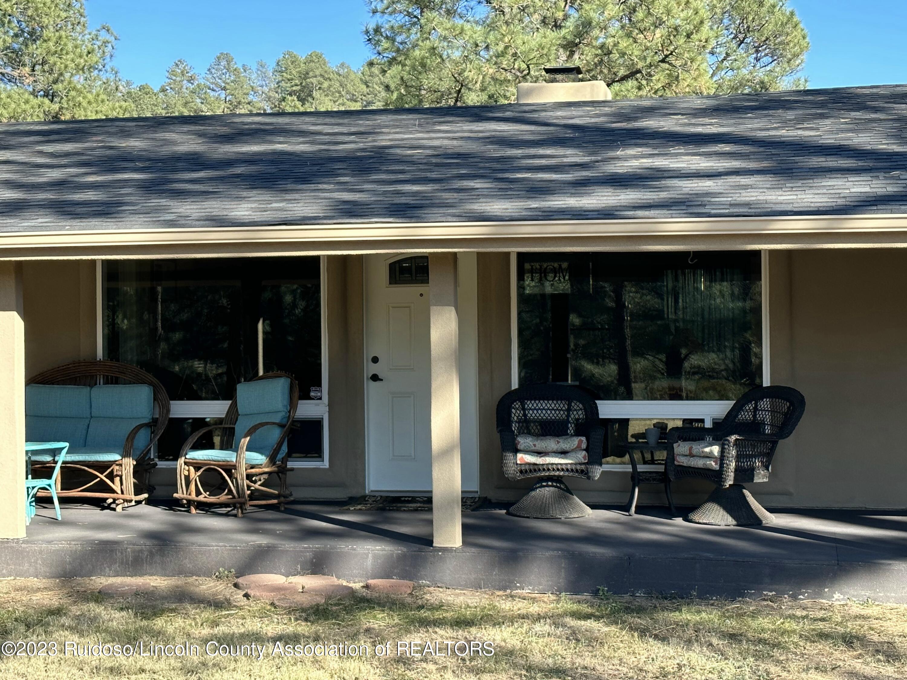 309 La Luz Lane
