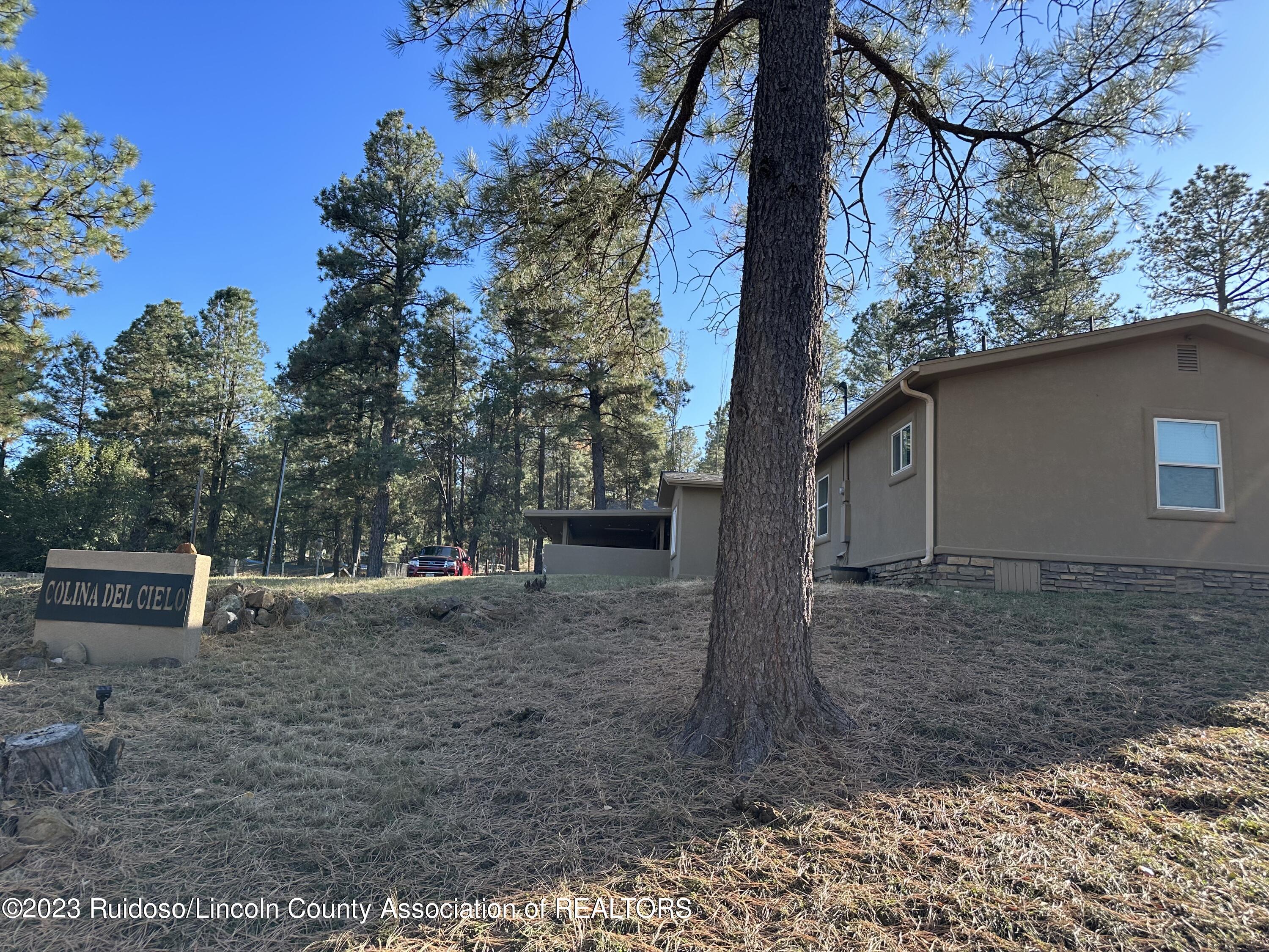 309 La Luz Lane