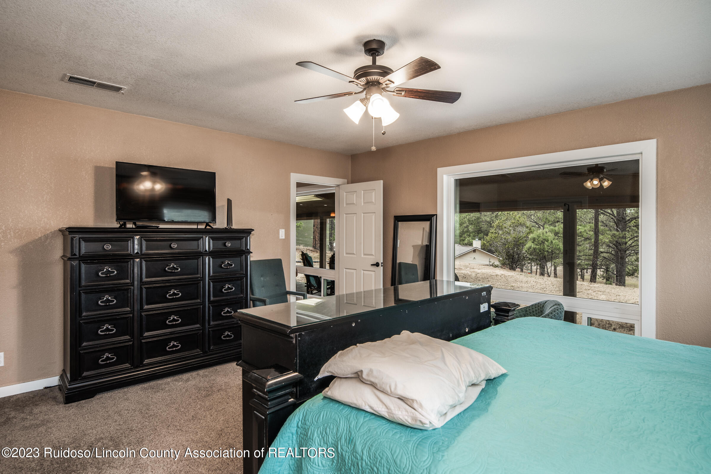 309 La Luz Lane