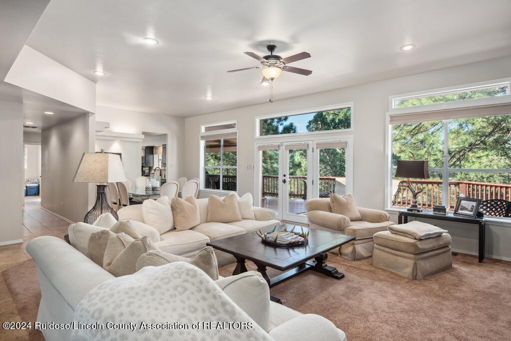 104 Wolf Run Lane