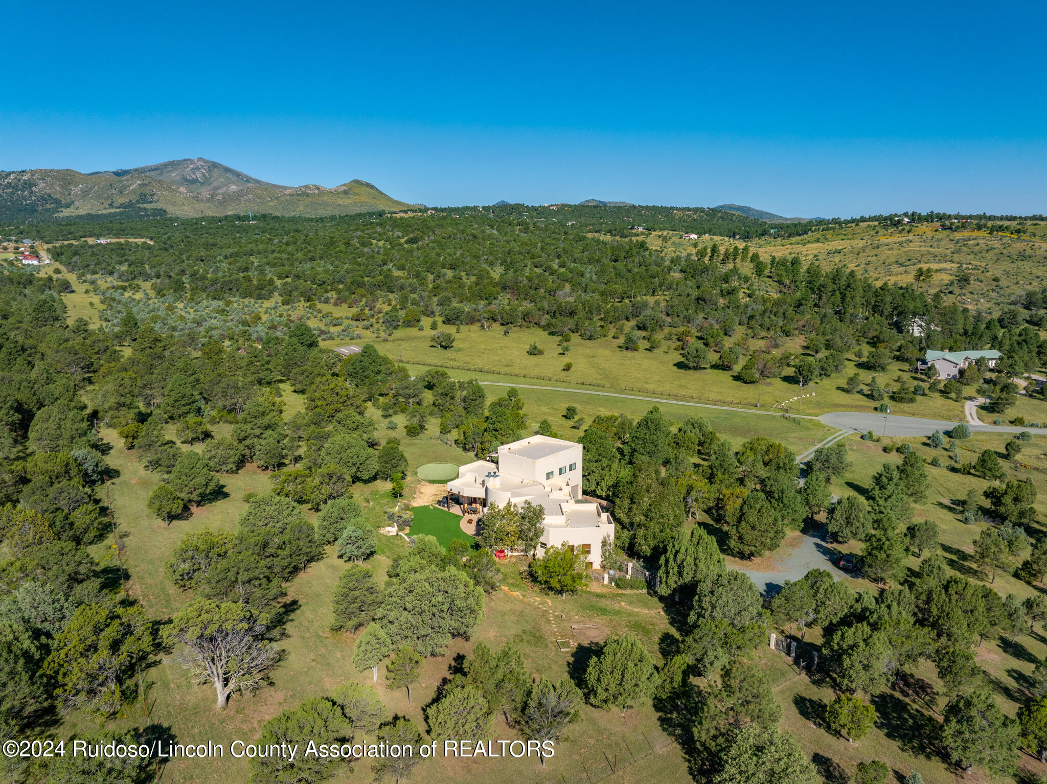 113 La Cueva Drive