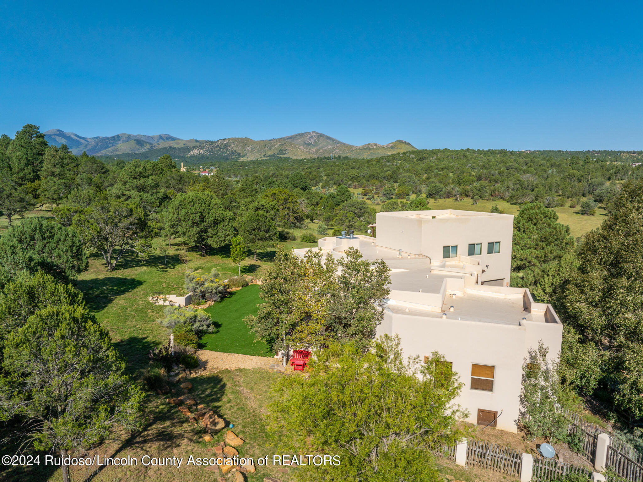 113 La Cueva Drive