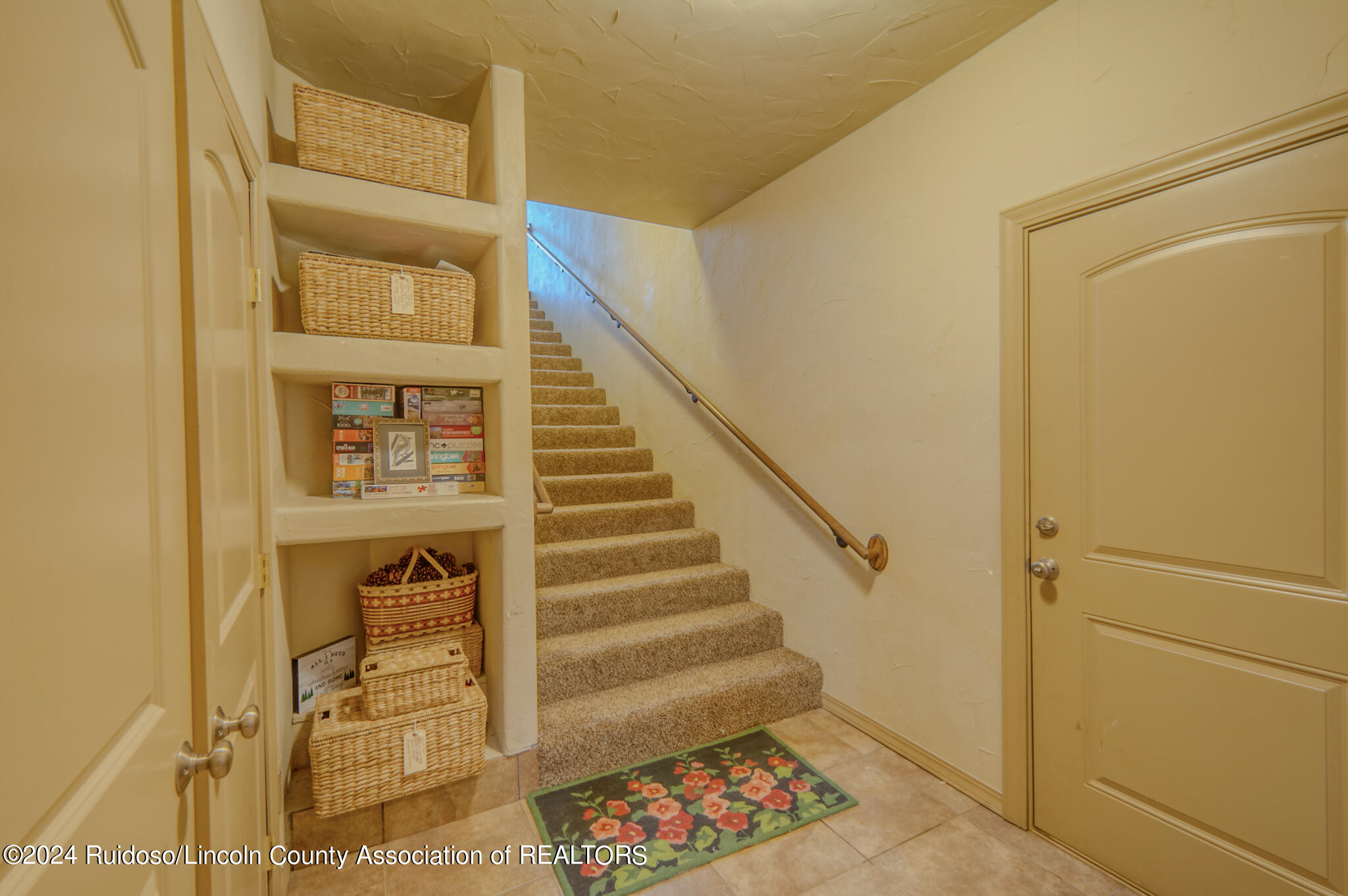 113 La Cueva Drive