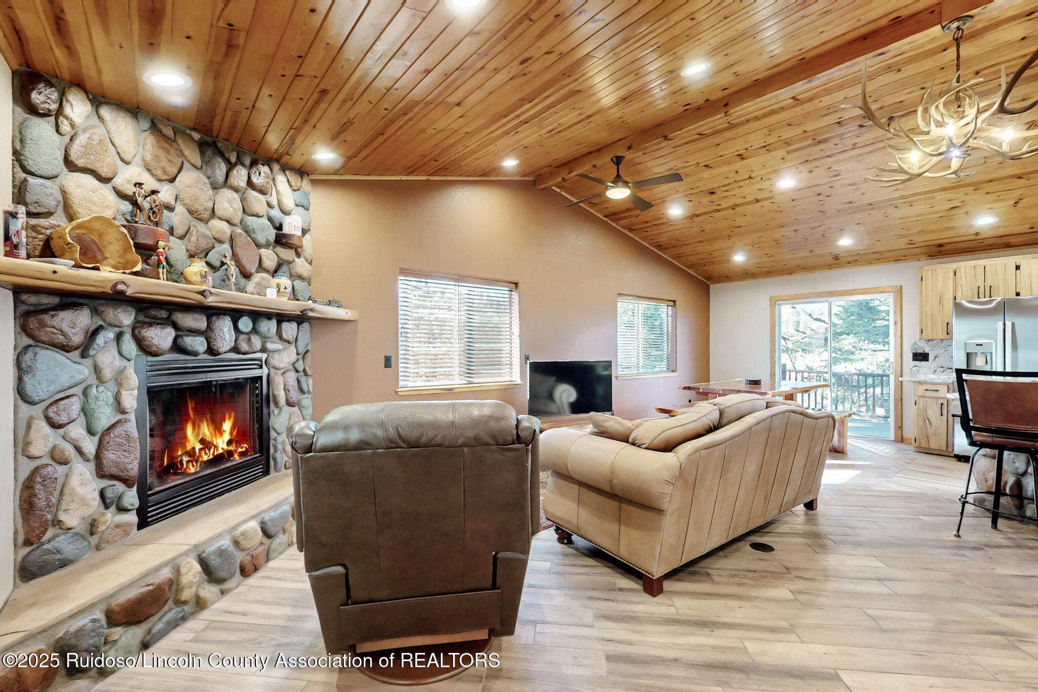 137 King Richard Drive