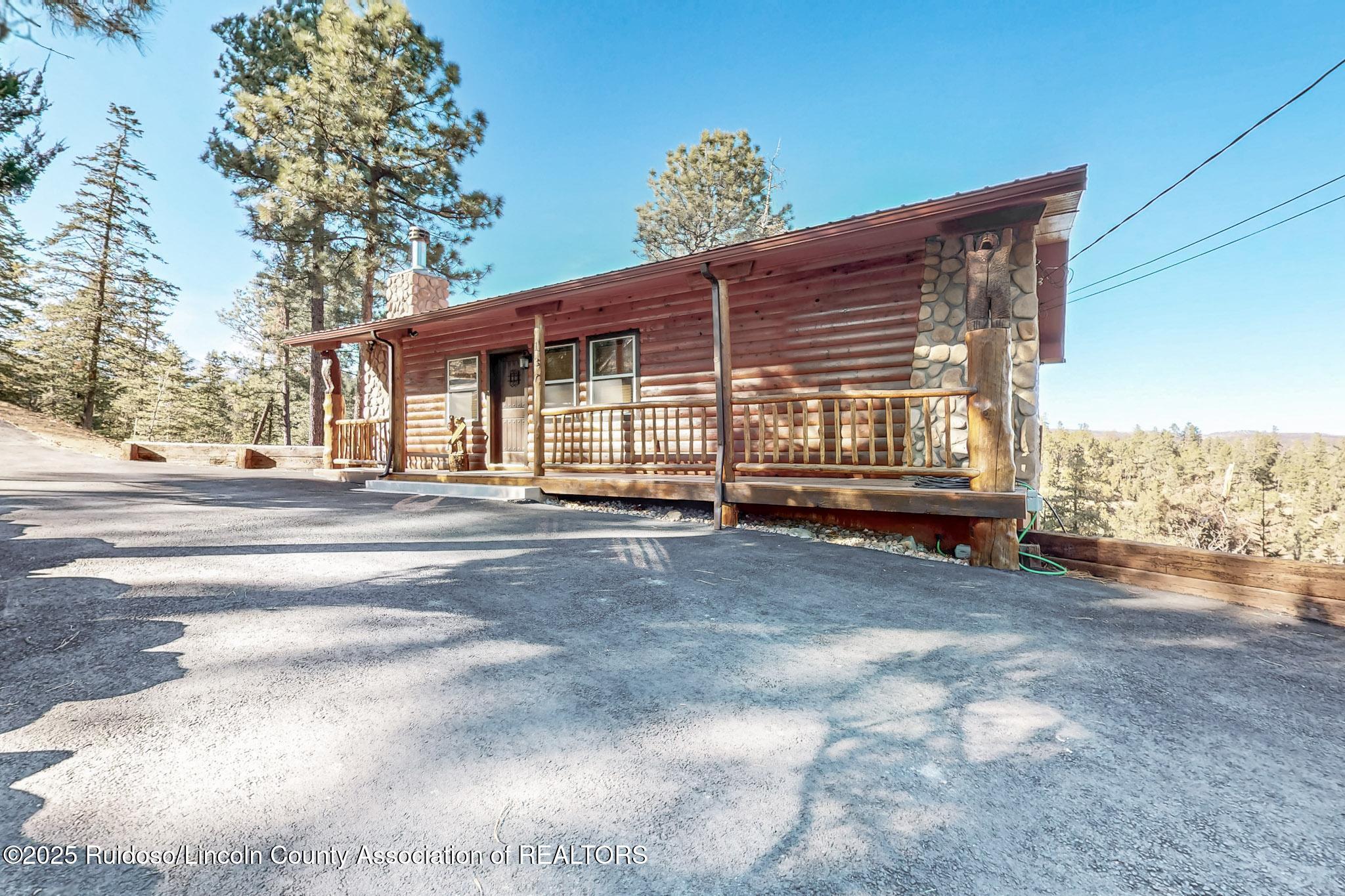 137 King Richard Drive