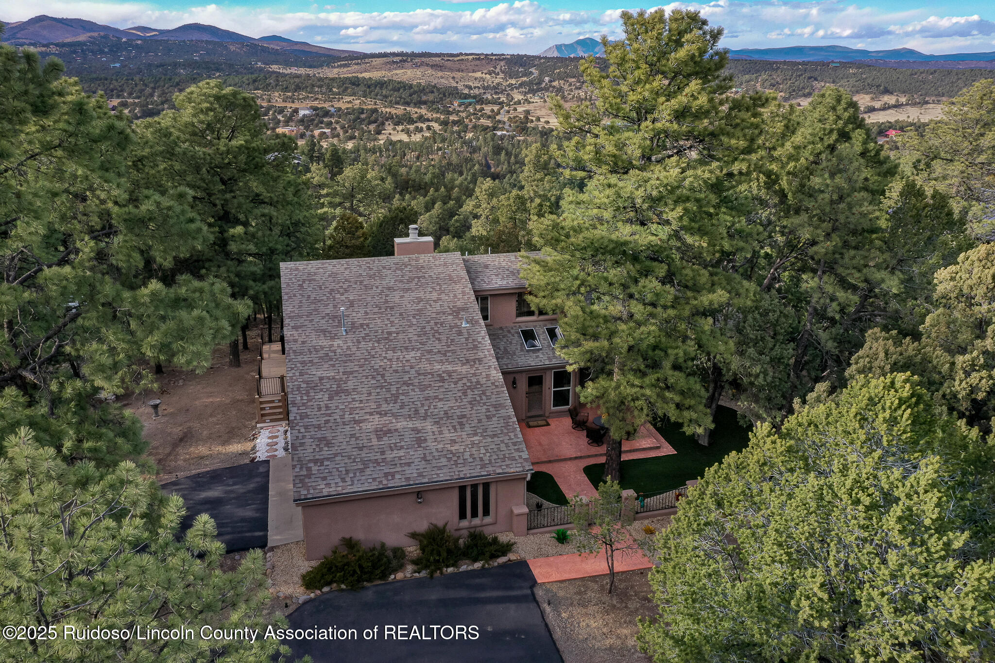 177 Deer Park Drive, 2