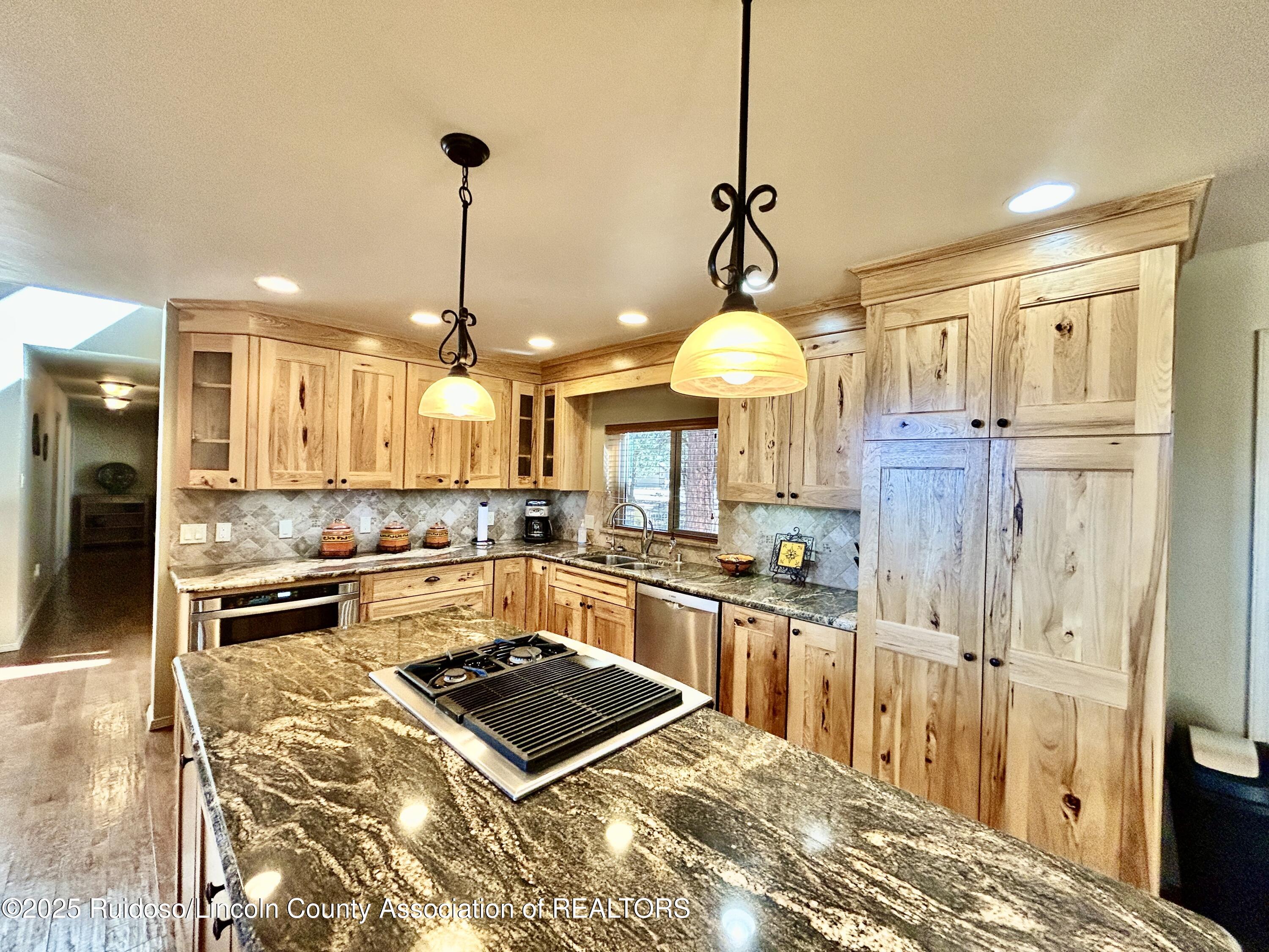177 Deer Park Drive, 2