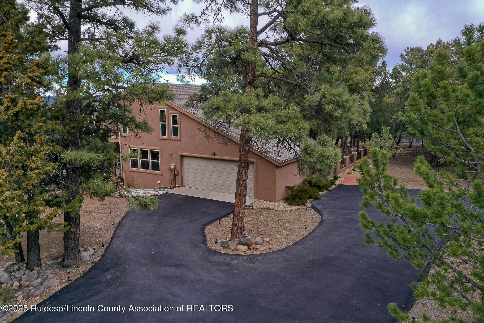 177 Deer Park Drive, 2