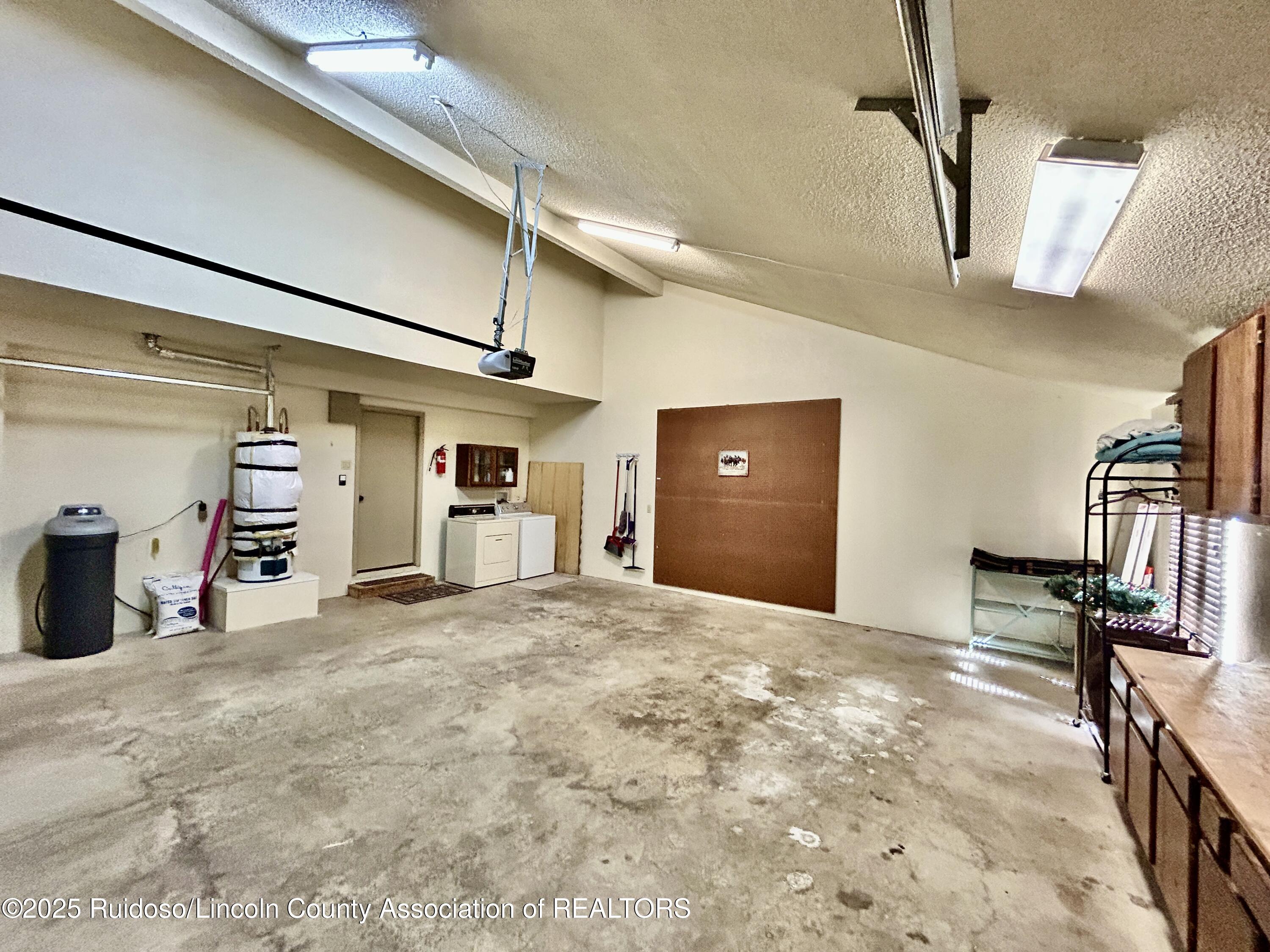 177 Deer Park Drive, 2