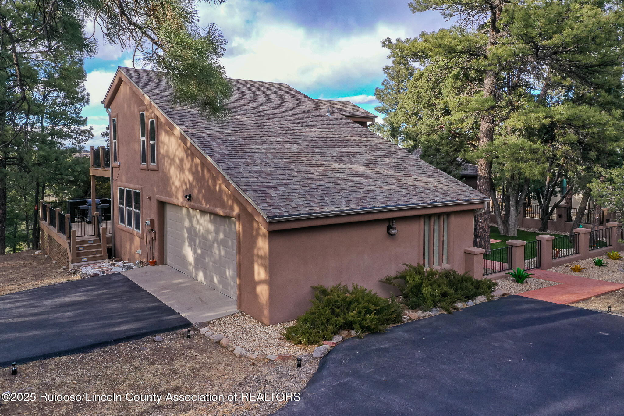 177 Deer Park Drive, 2