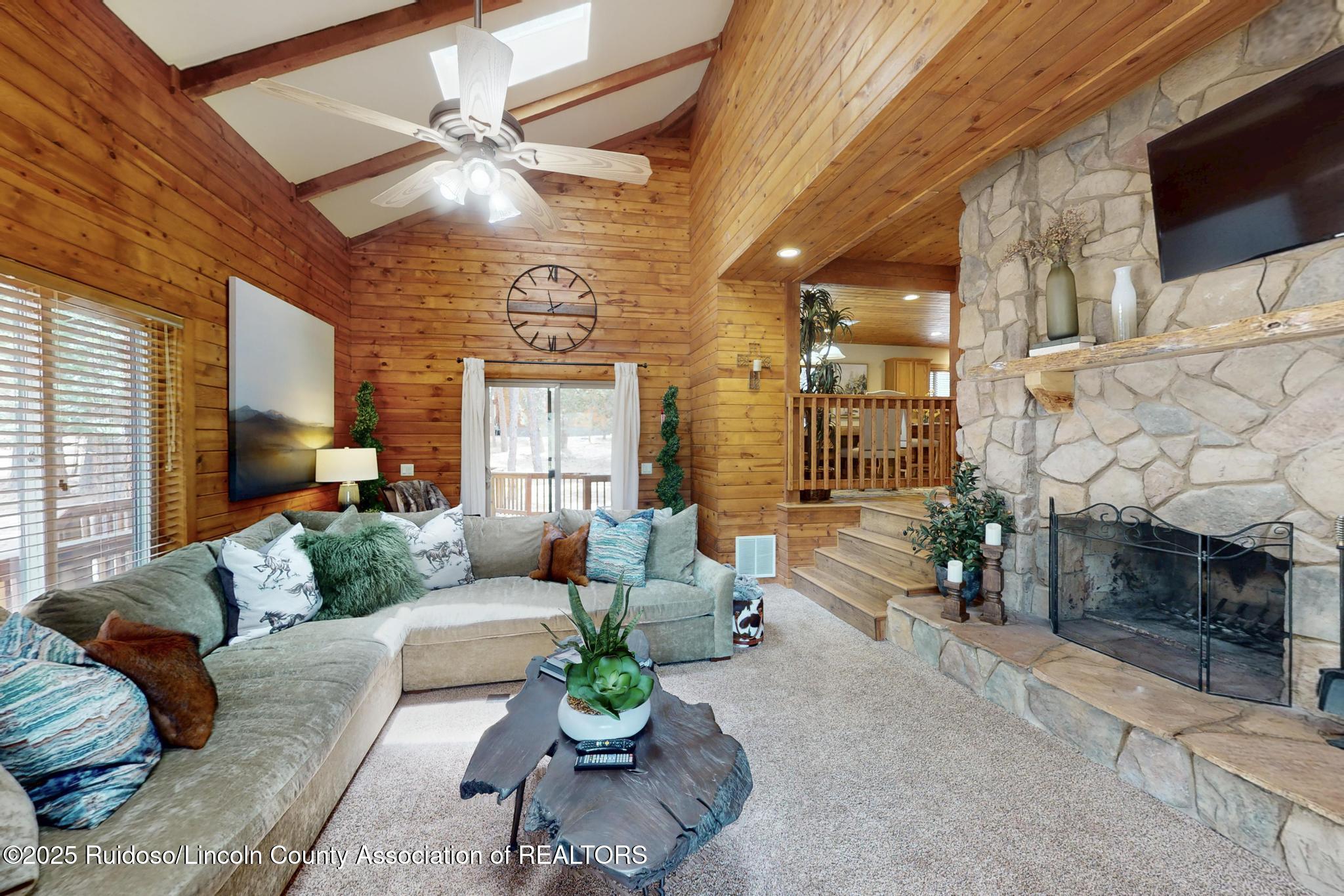 110 Sun Mountain Loop