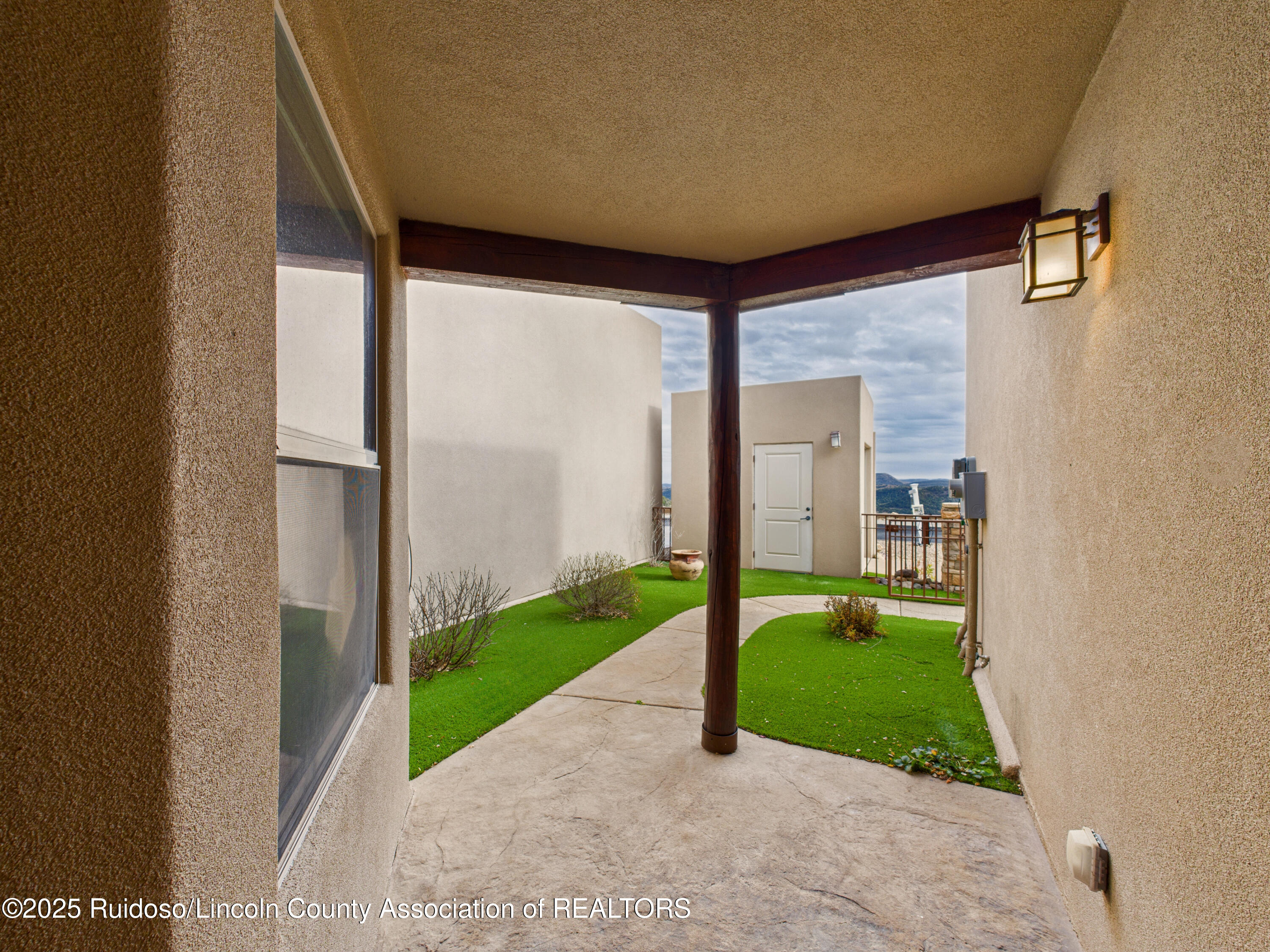 237 Pueblo Loop