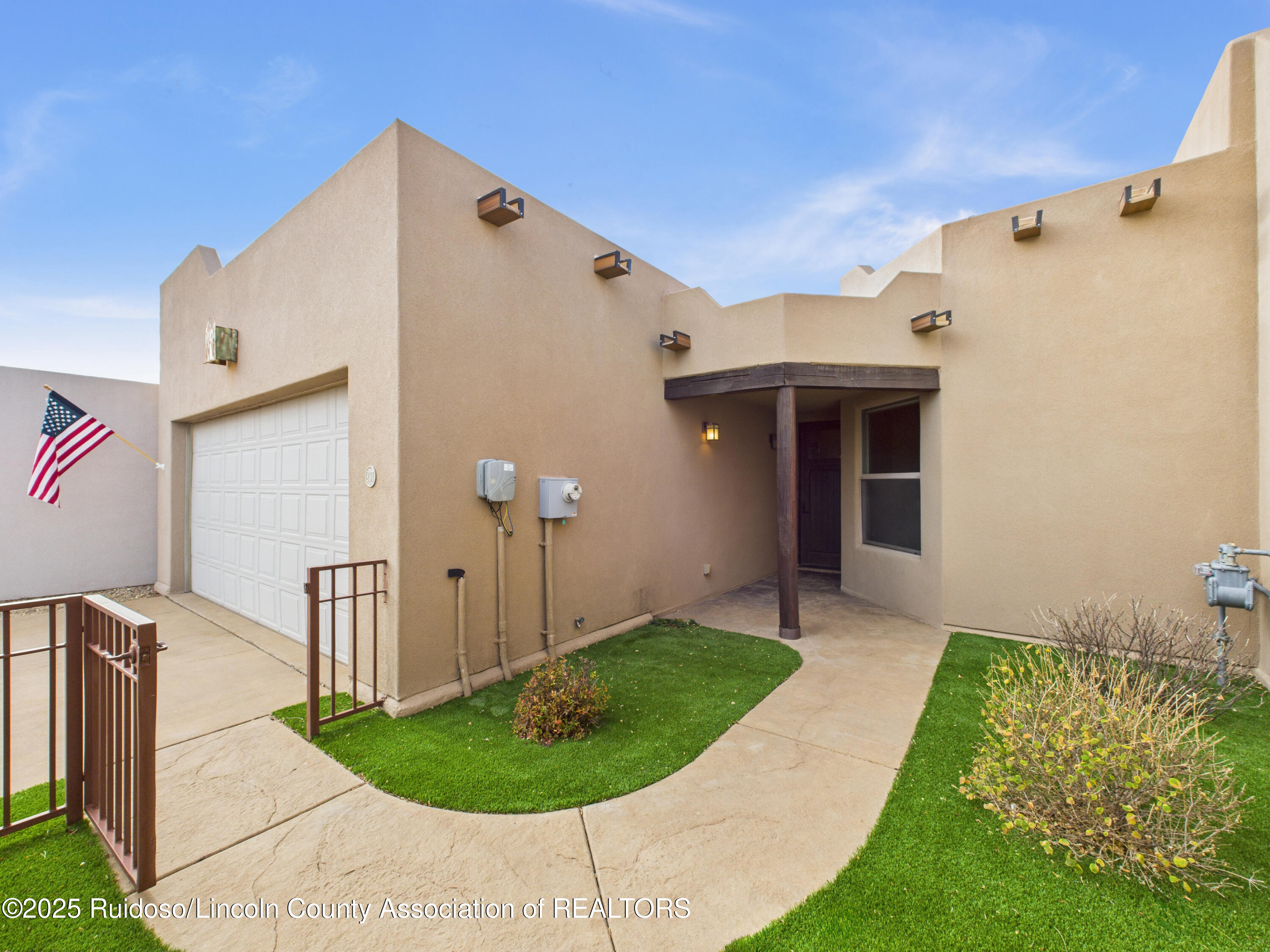 237 Pueblo Loop