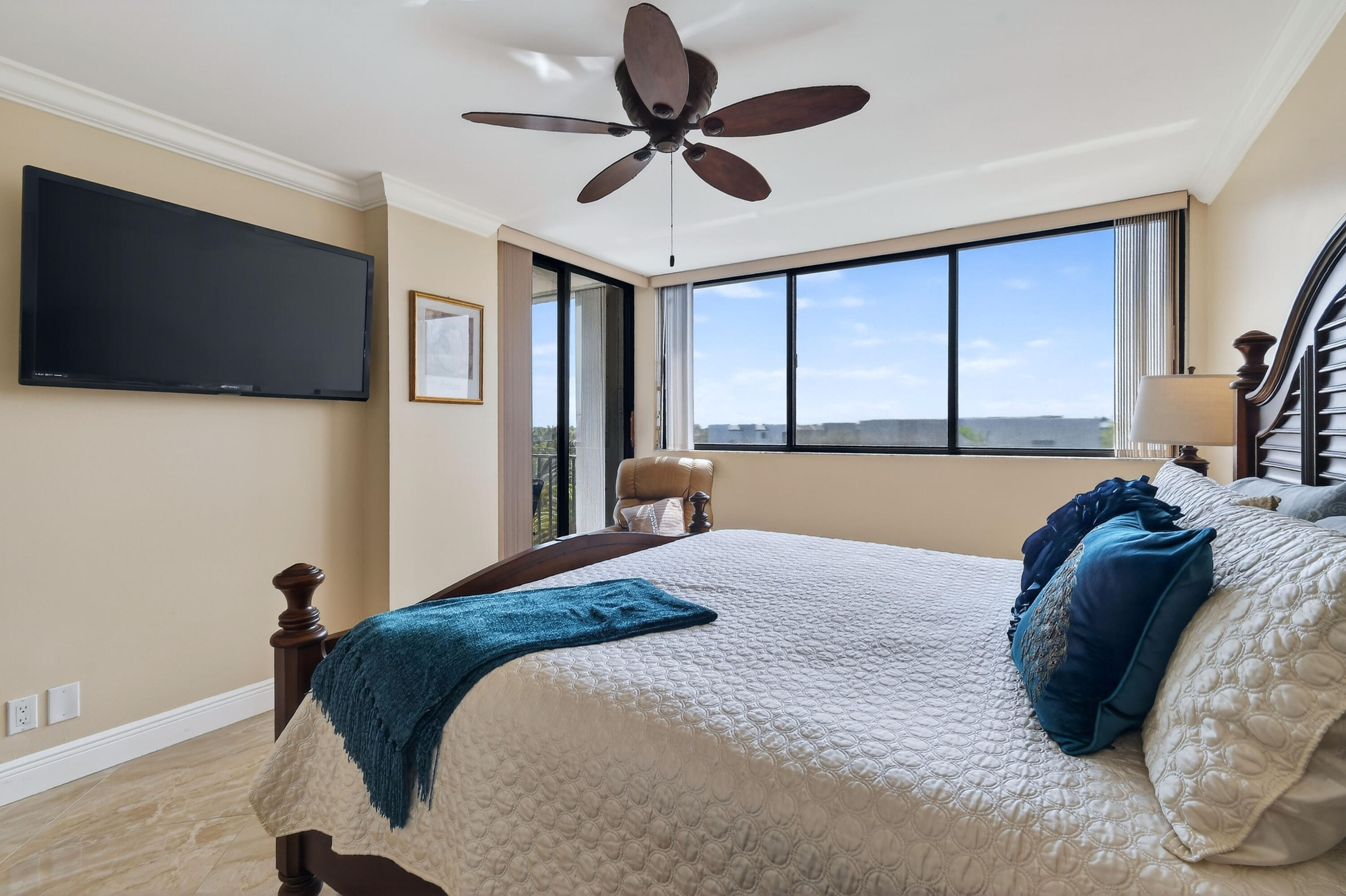 1300 S Highway A1a 320