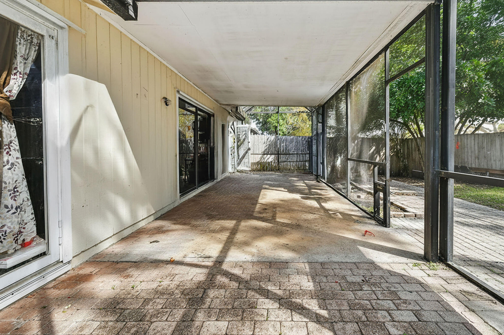 184 Greentree Circle