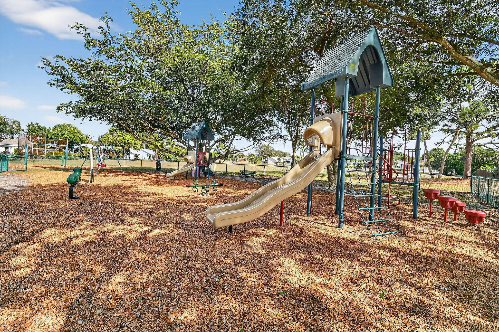 184 Greentree Circle