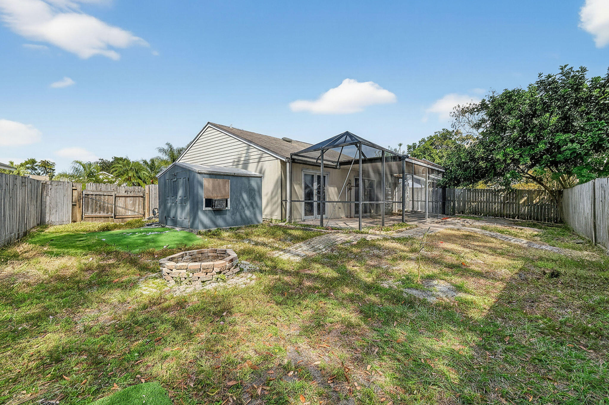 184 Greentree Circle