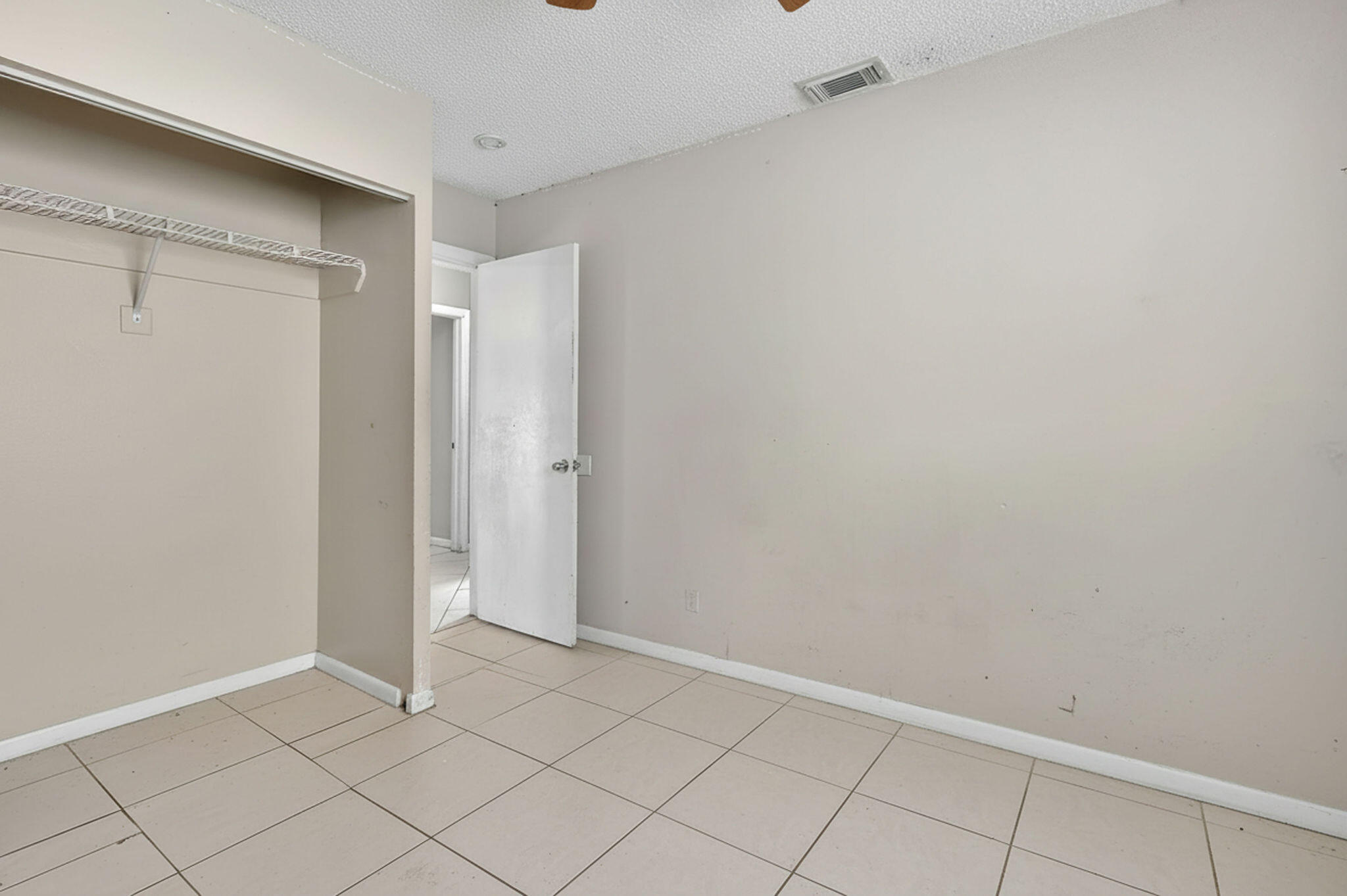 184 Greentree Circle