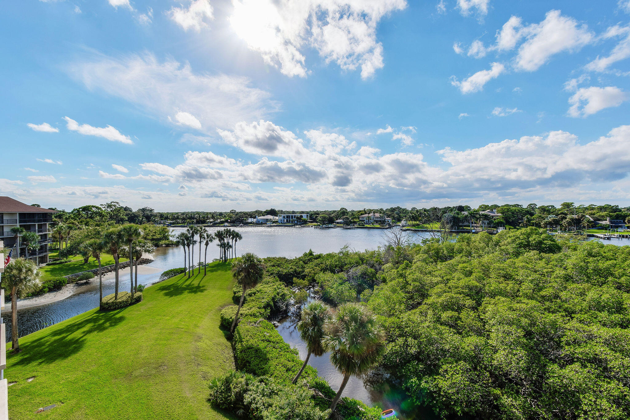 601 Seafarer Circle 304