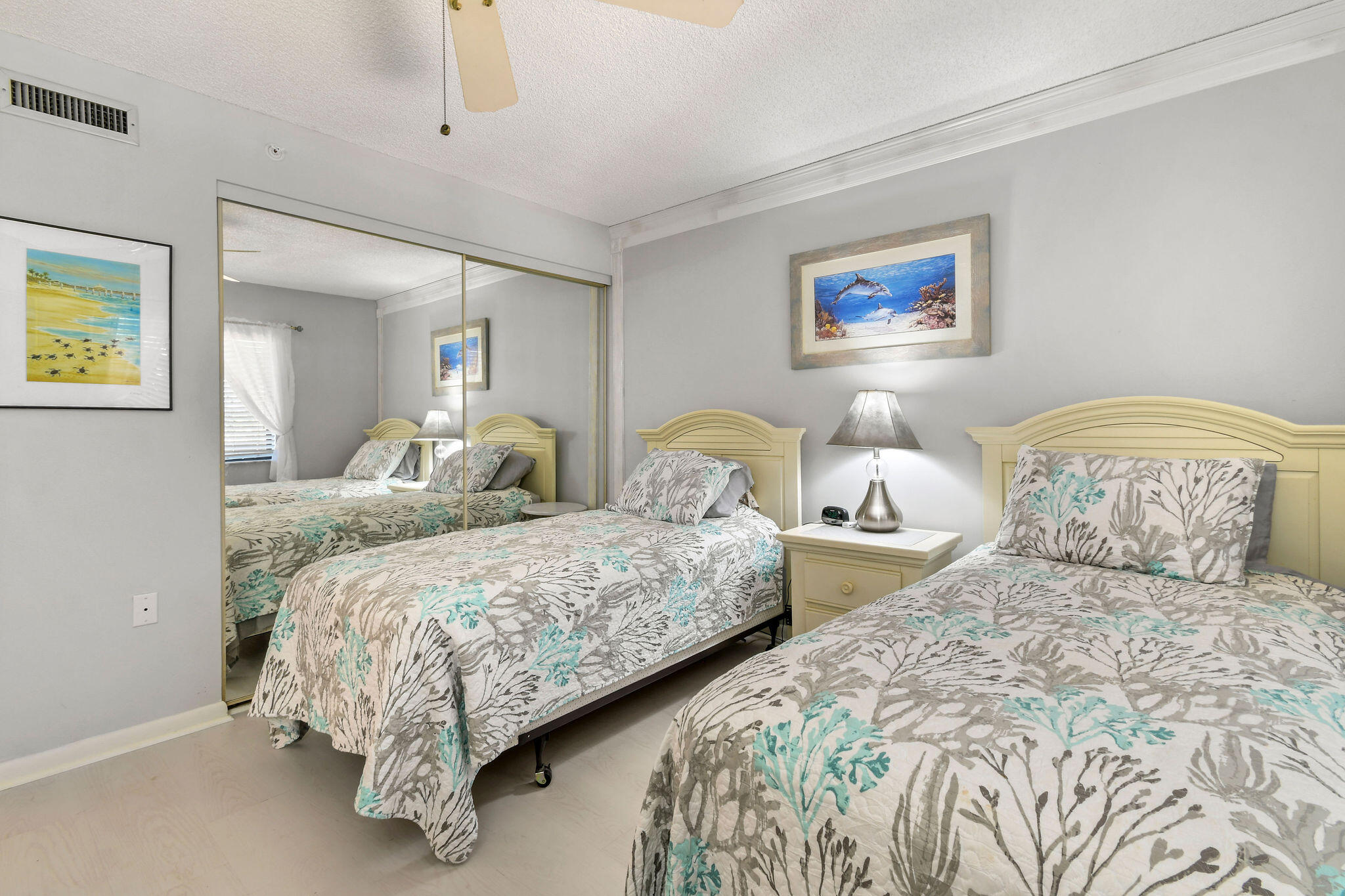 601 Seafarer Circle 304