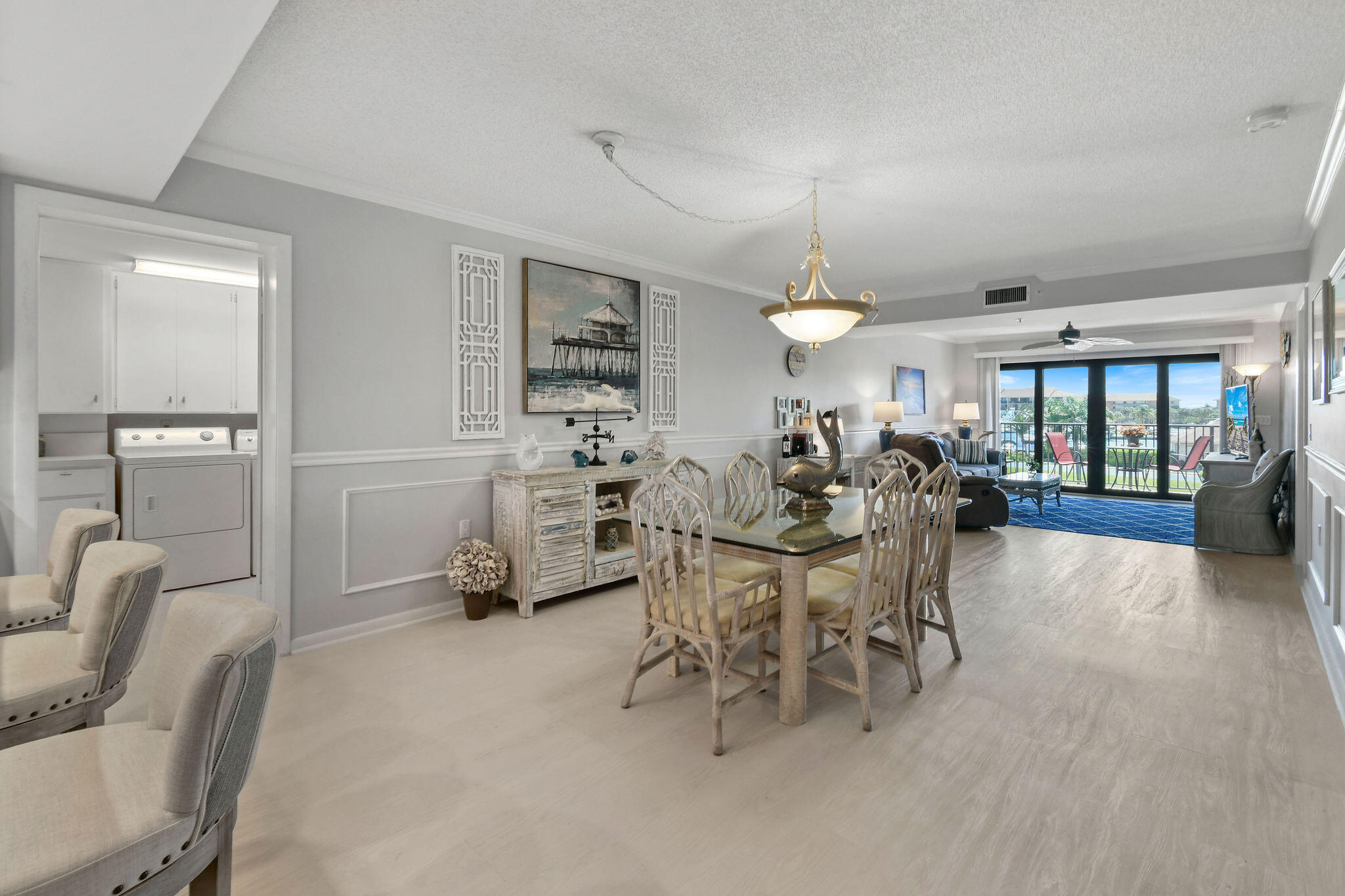601 Seafarer Circle 304