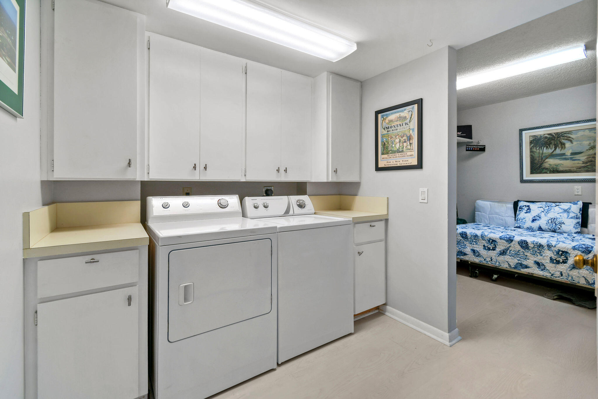 601 Seafarer Circle 304