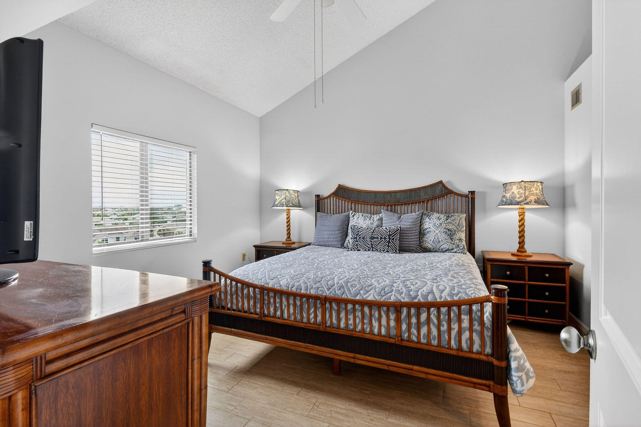 101 Ocean Bluffs Boulevard 504
